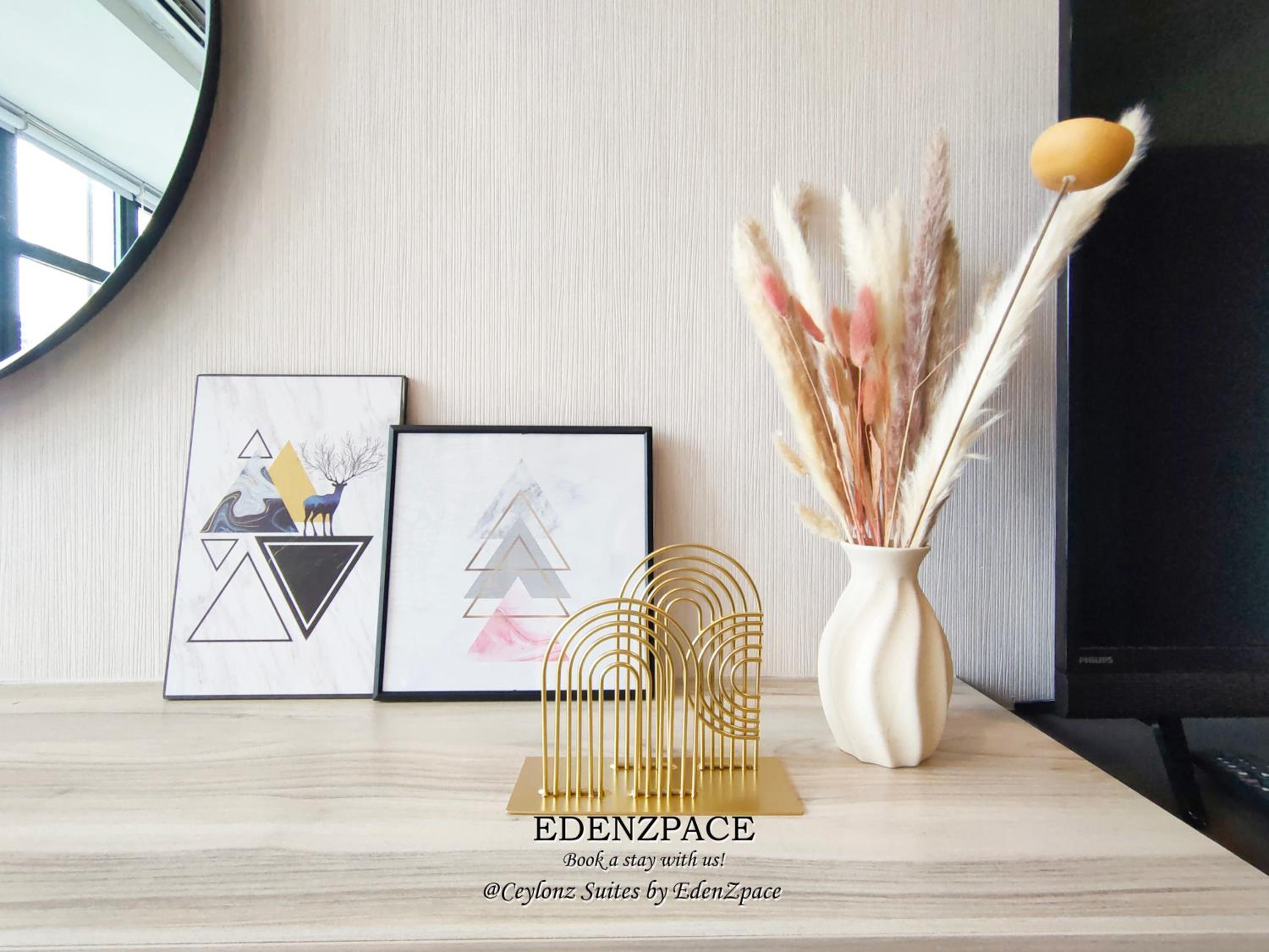 Ceylonz Suites by EdenZpace
