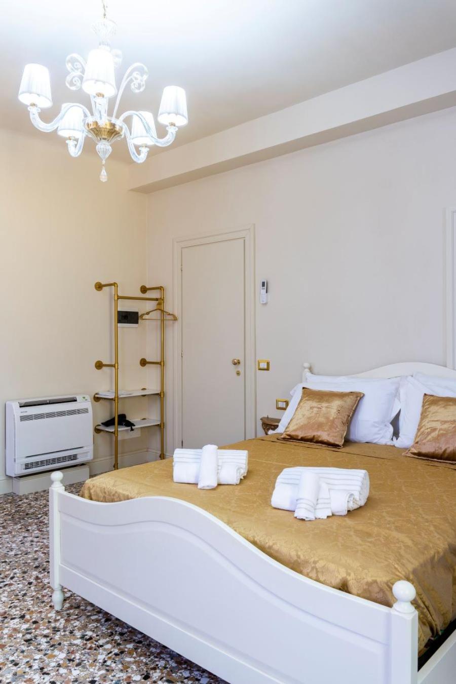 Palazzo Titti Rialto Suites