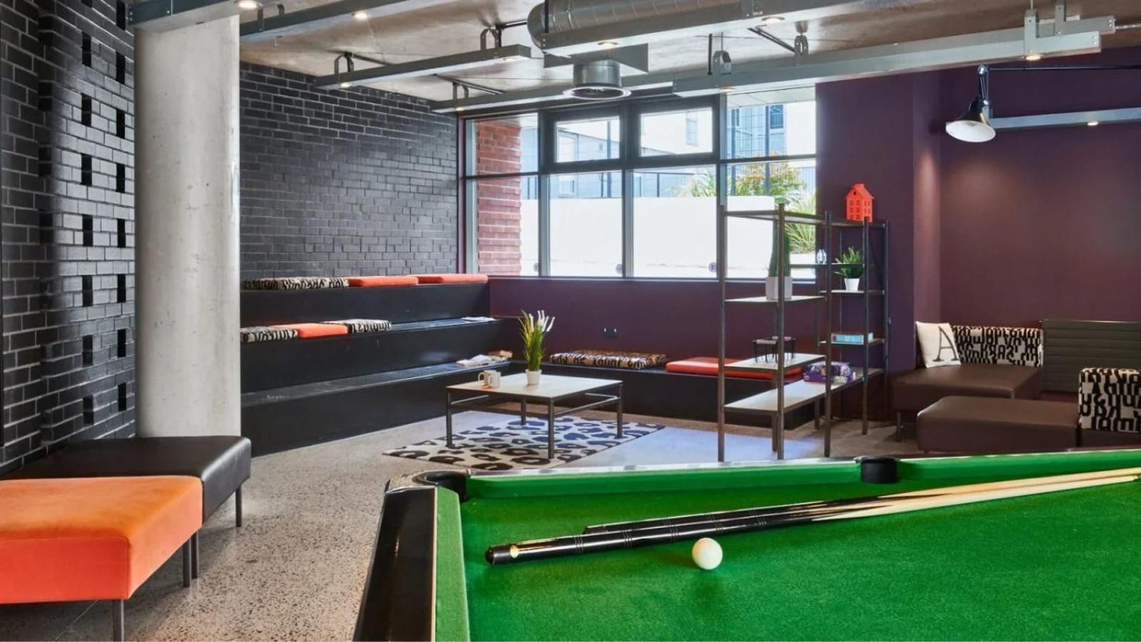 Stylish Private Ensuite Rooms in the Heart of Exeter