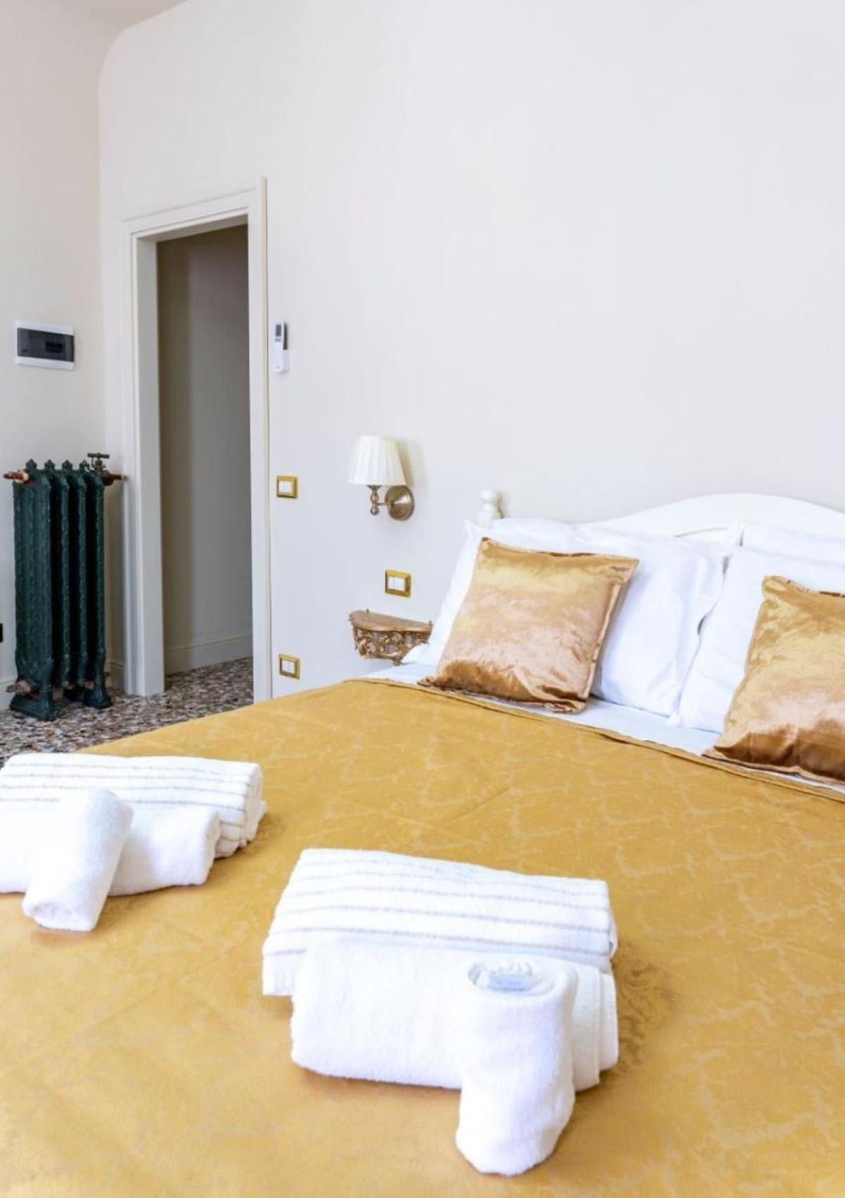 Palazzo Titti Rialto Suites