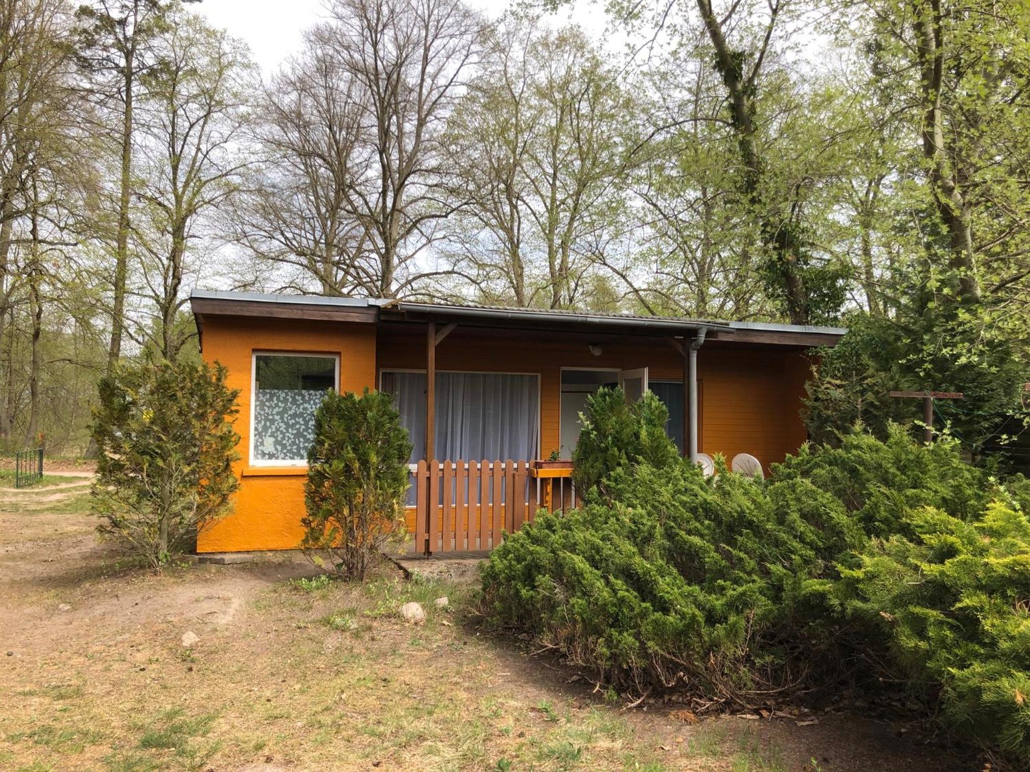 Bunte Ferienhaussiedlung