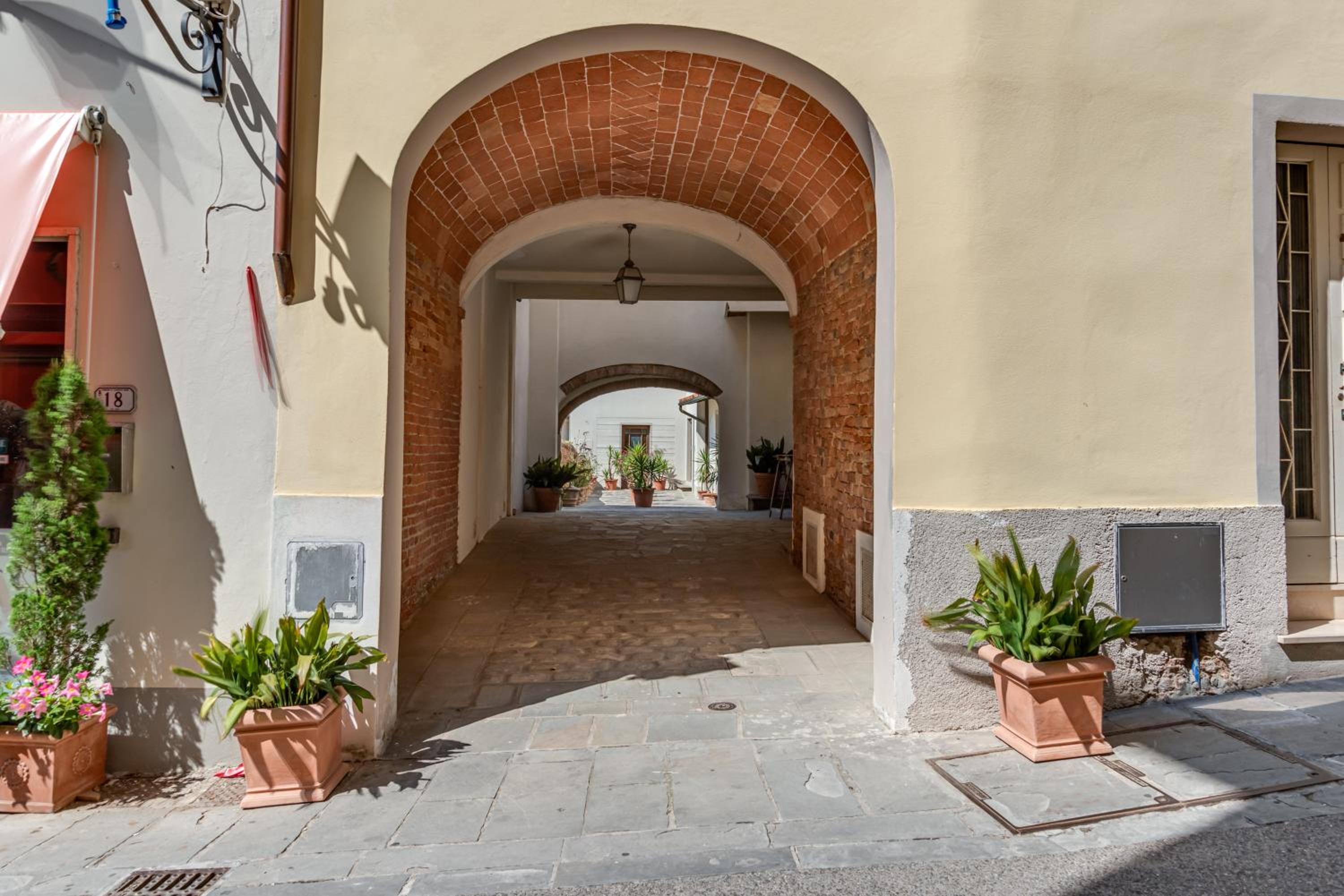 Characteristic flat in a borgo view 3