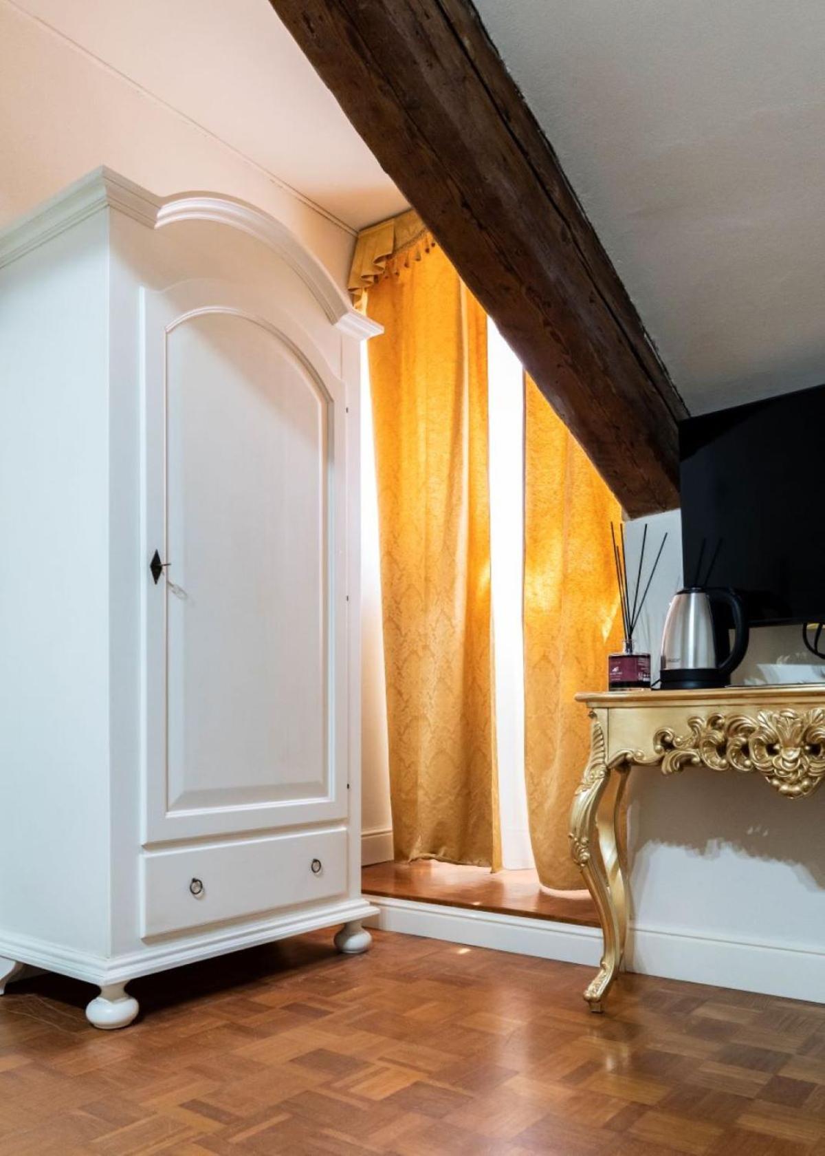 Palazzo Titti Rialto Suites