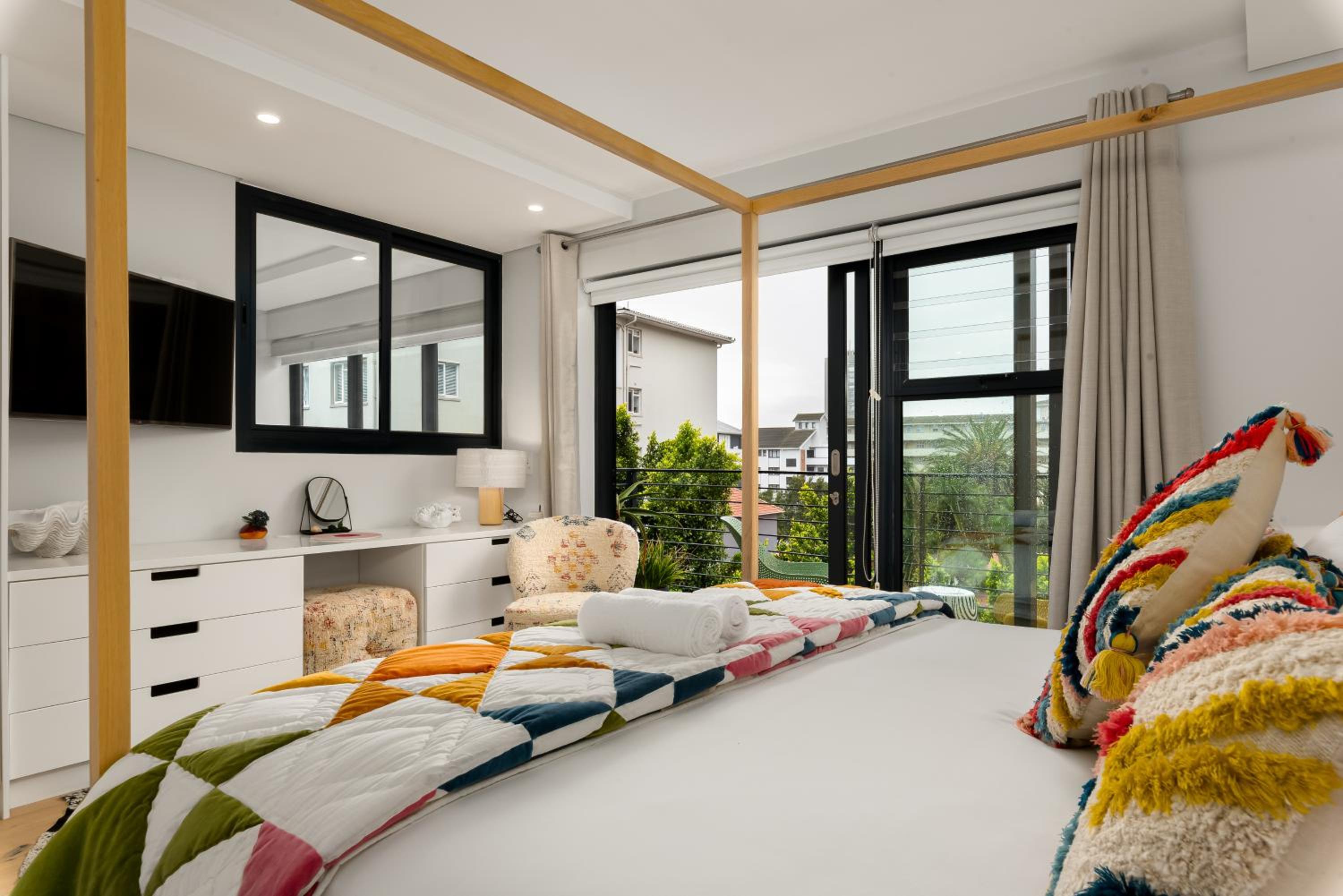 Photo 56