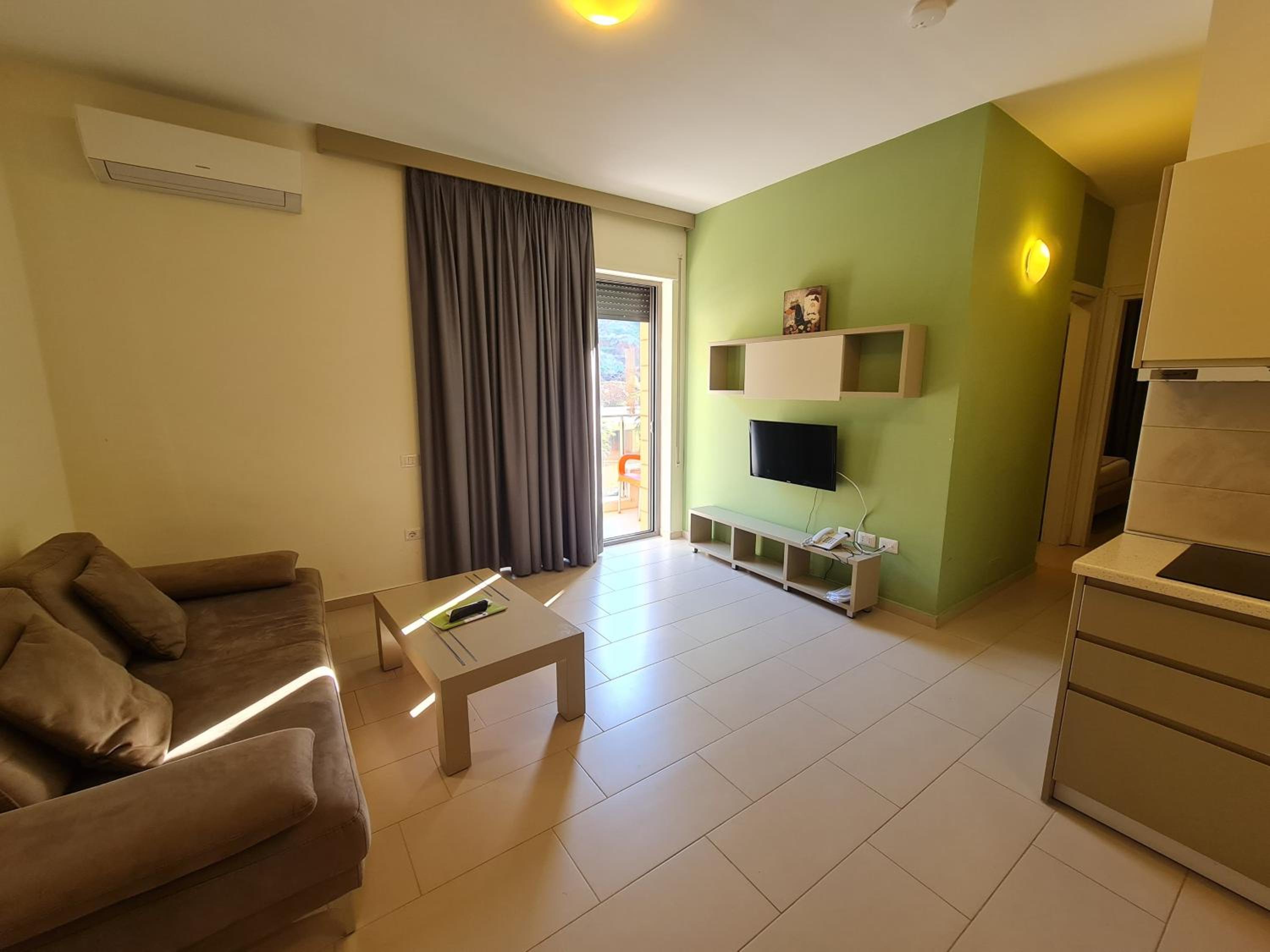 HOLIDAY APARTMENTS Vlore