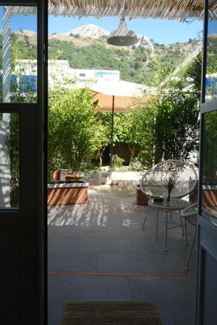 Photo 49