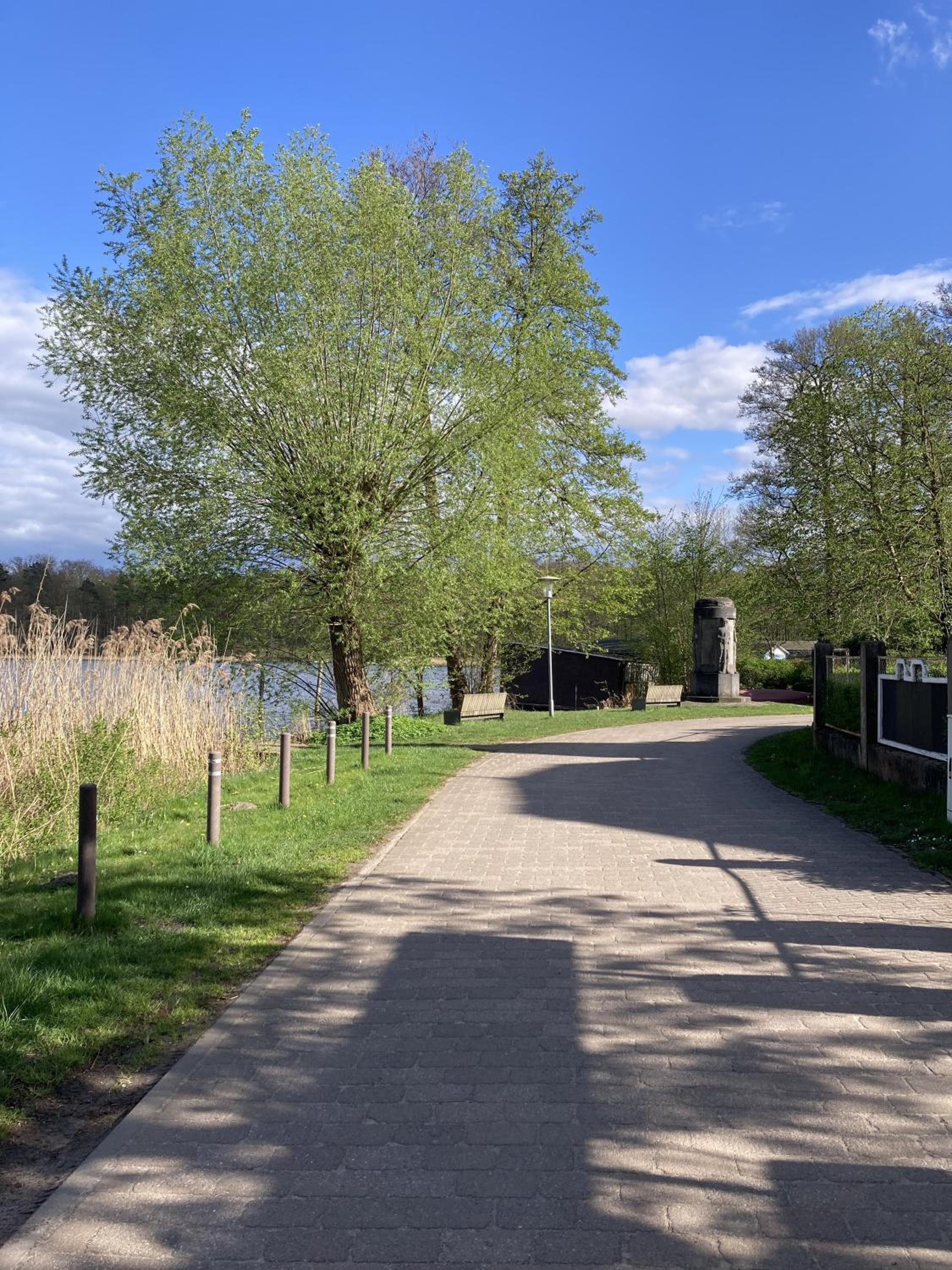 Bunte Ferienhaussiedlung