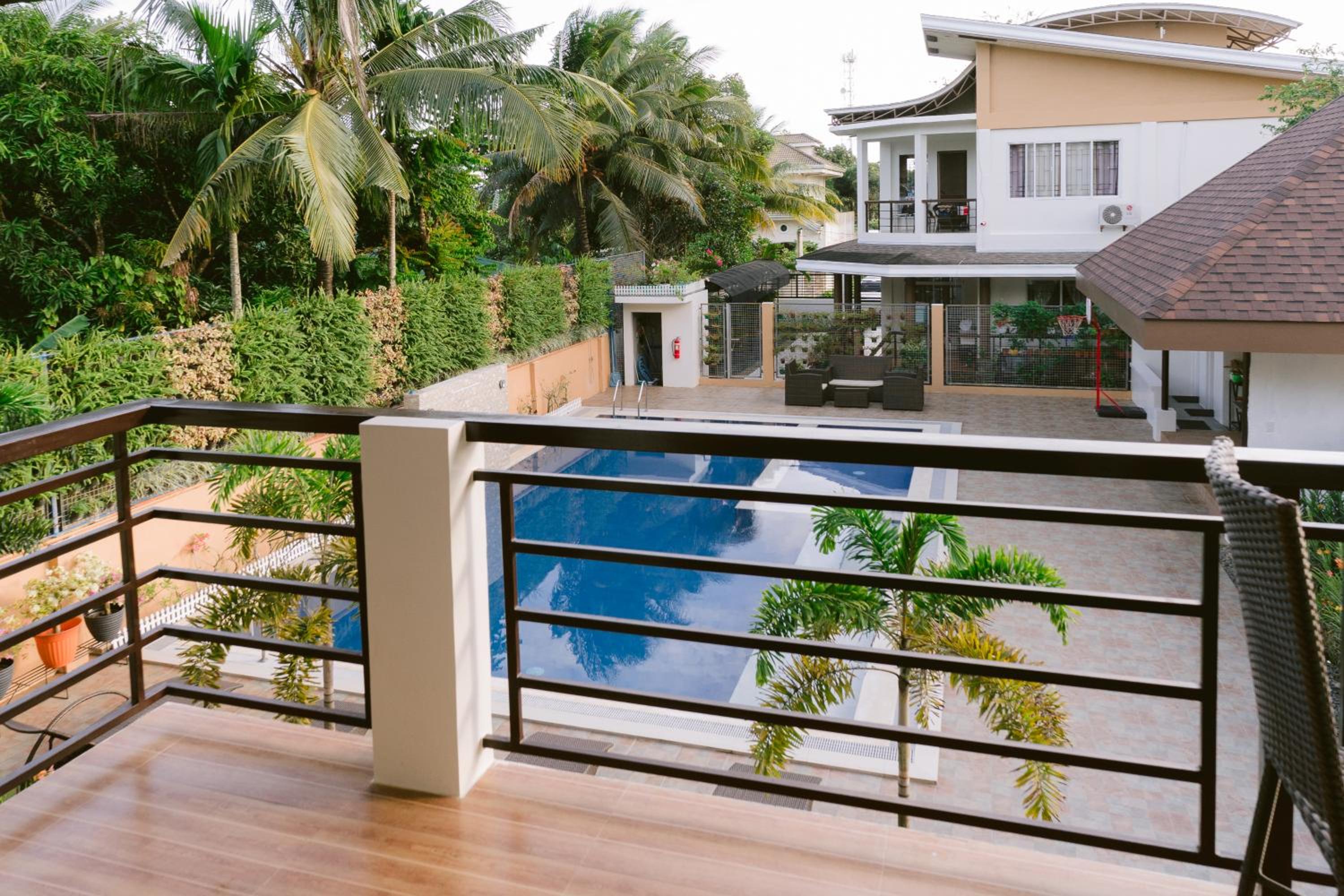 Asian Vanda Villas