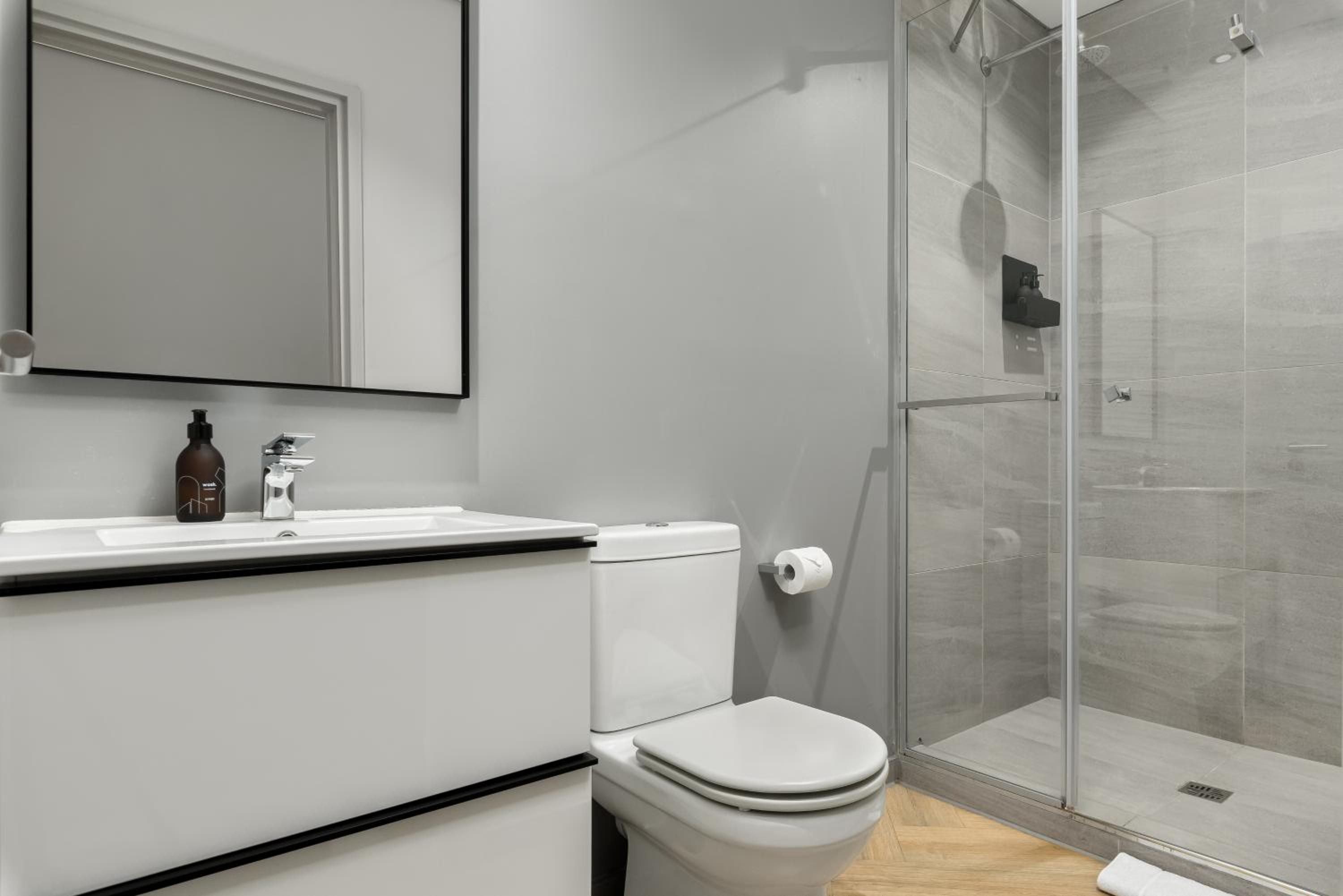 One Thibault Luxury Apartments