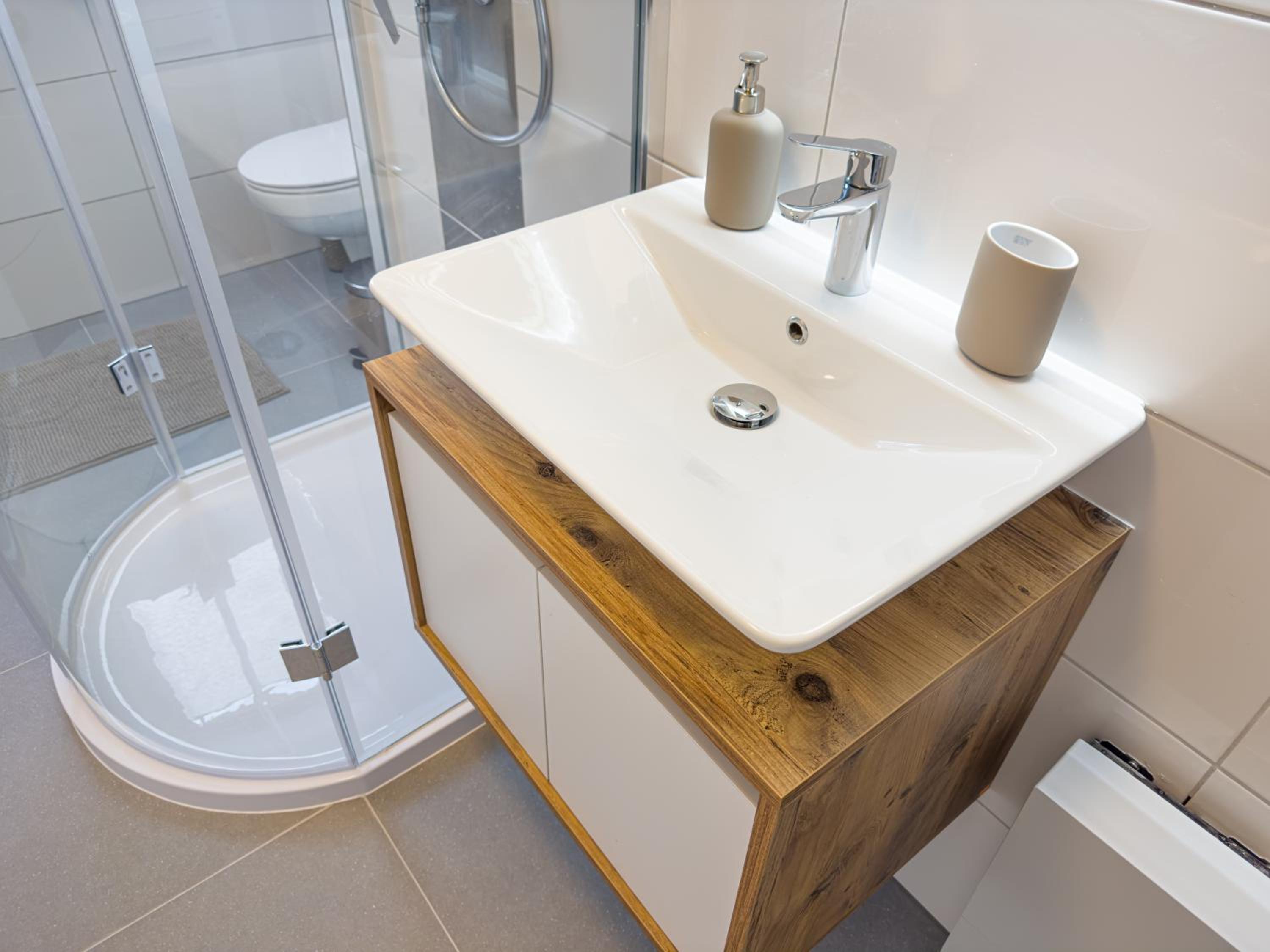 ImmoStay M#6 Maisonette- Apartment, Wifi & Parken, Parkanlage, 4K TV