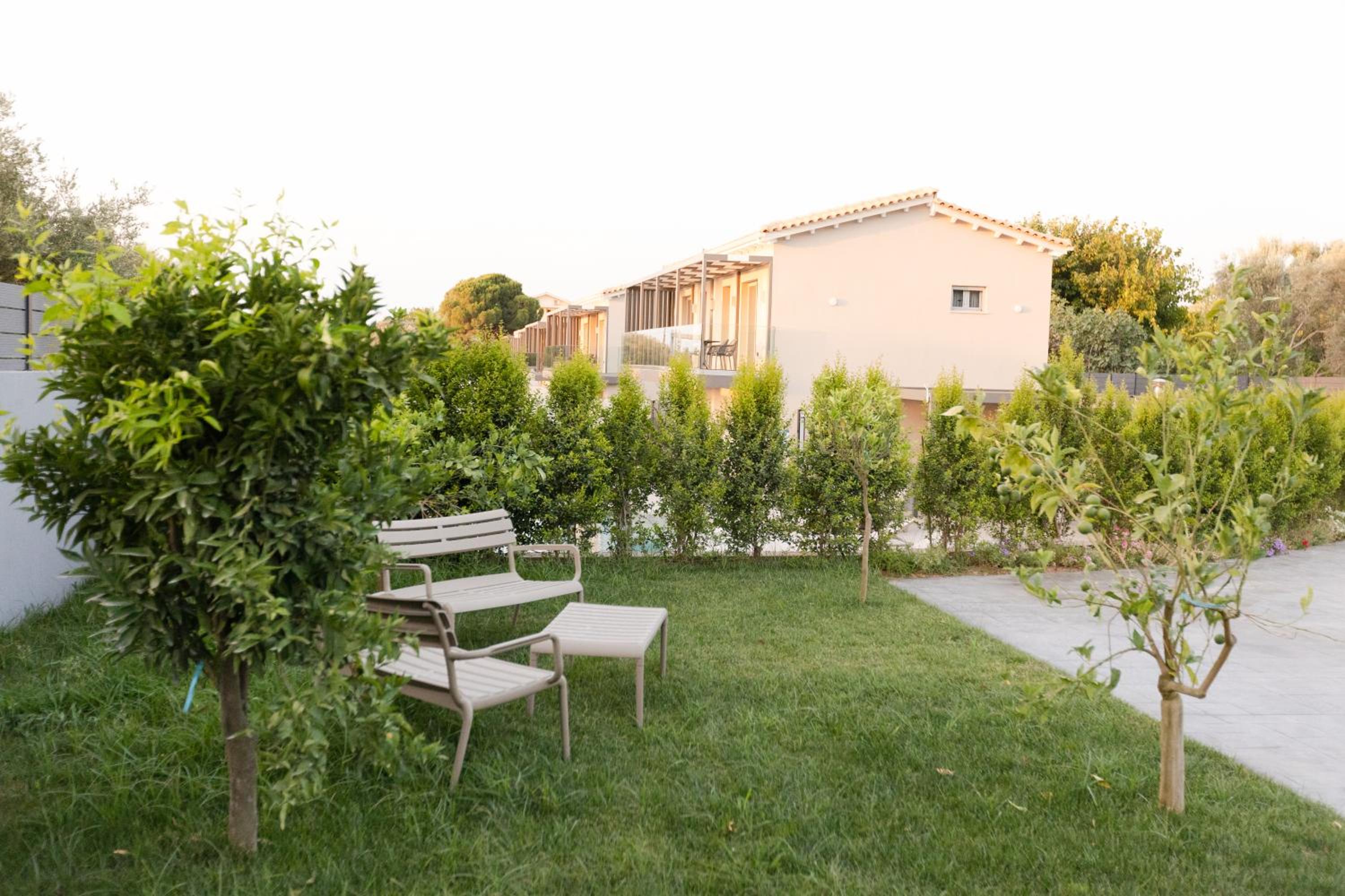 Hotel Infinity Lefkas Villas - Image 1