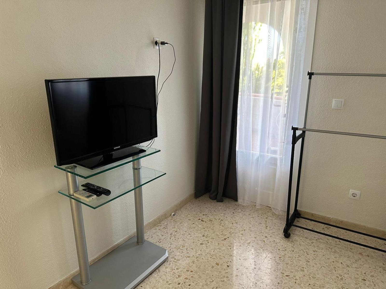 Chalet Los Almendros con piscina privada