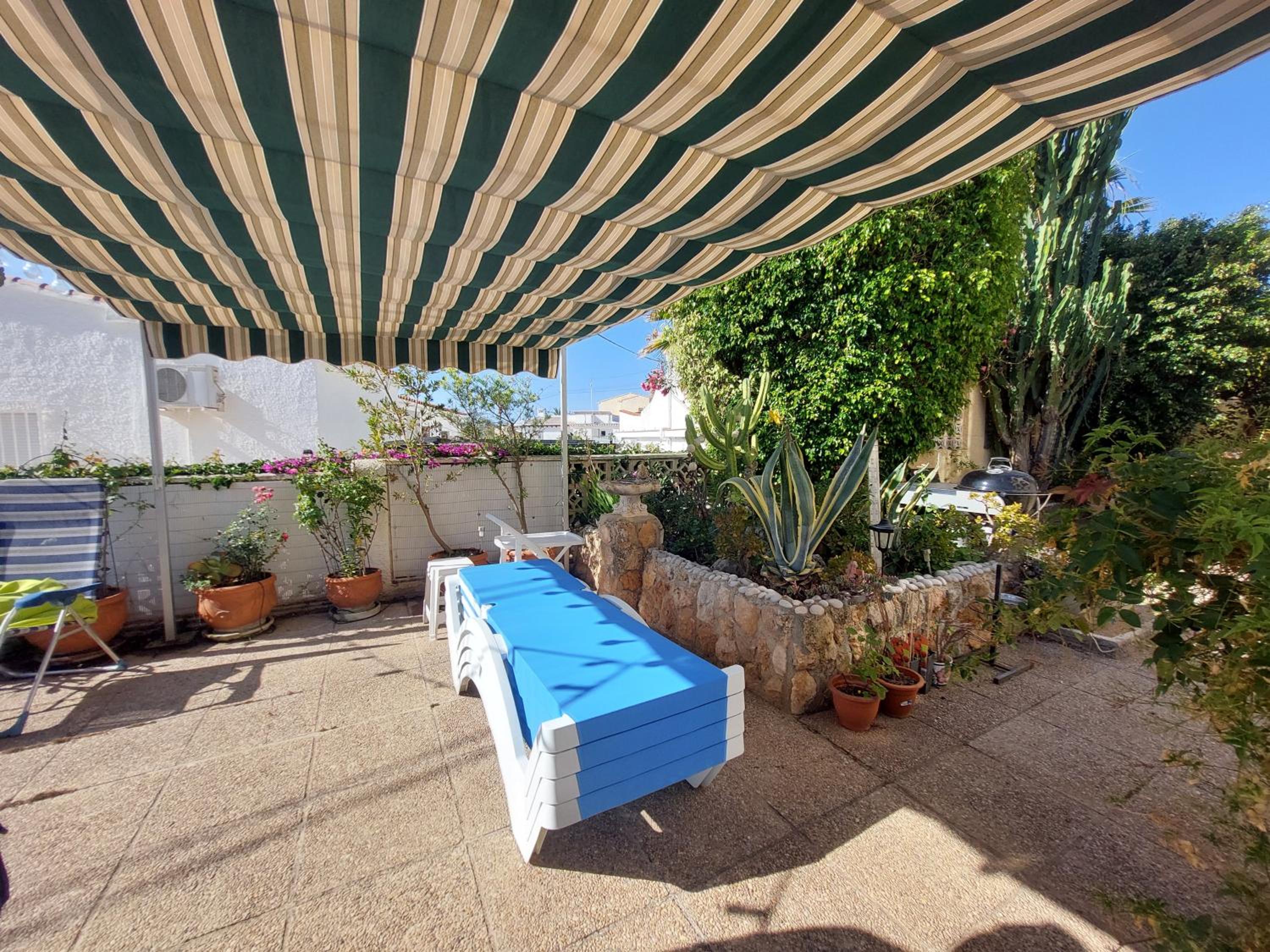 Chalet Los Almendros con piscina privada