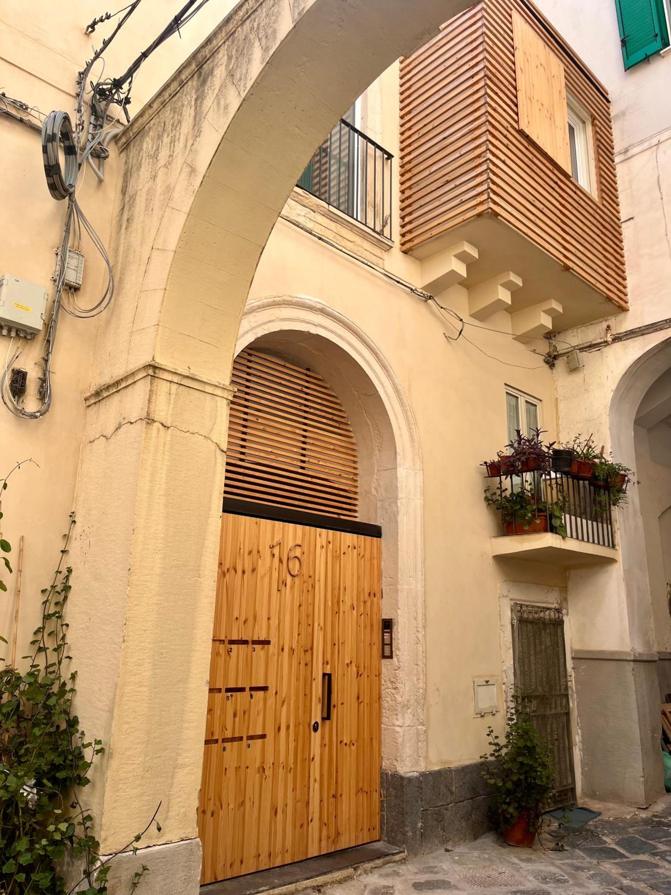 Loft Real Centro Messina 110mq 2 Camere 2 Bagni