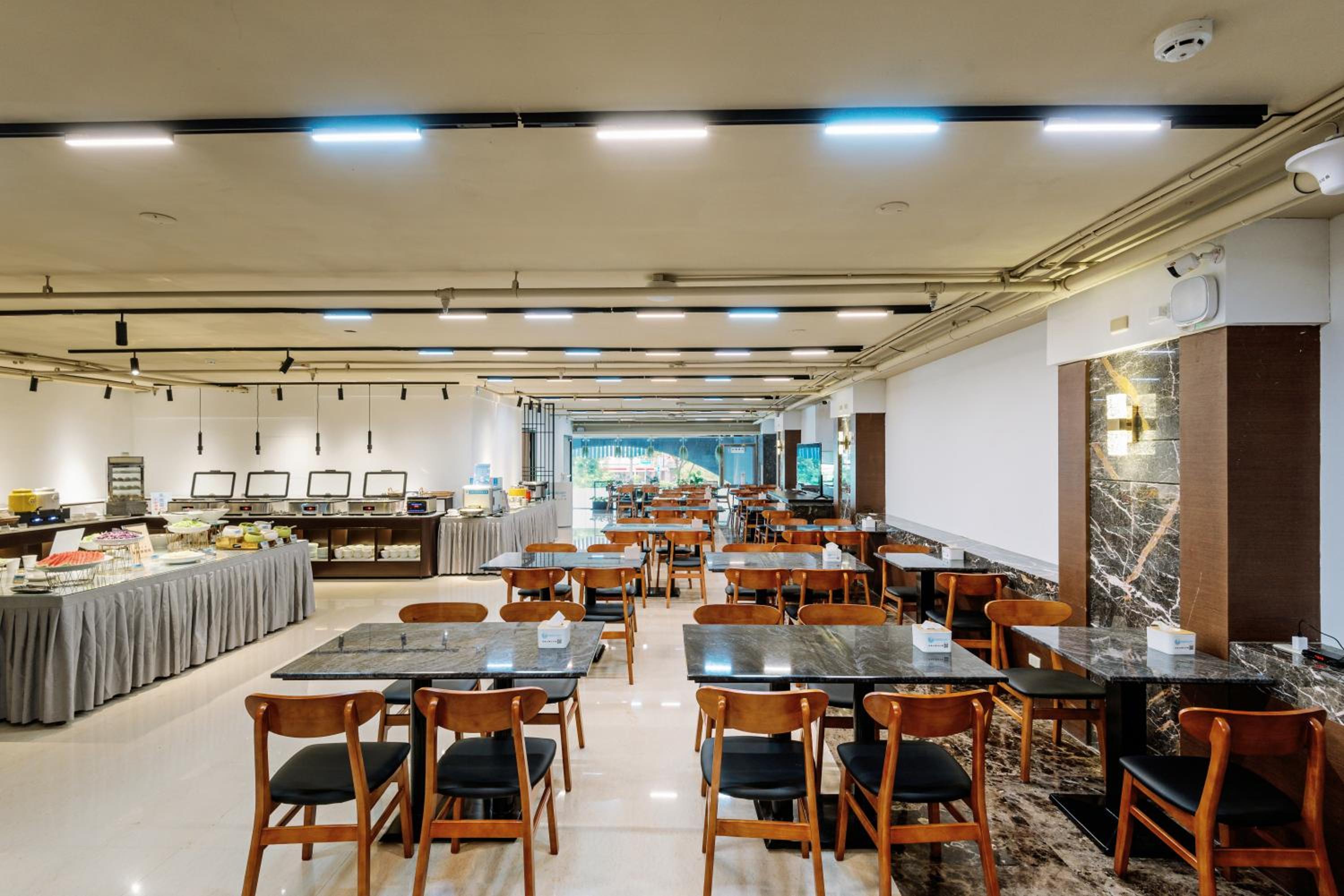 Mercury Hotel Taichung — photo 18