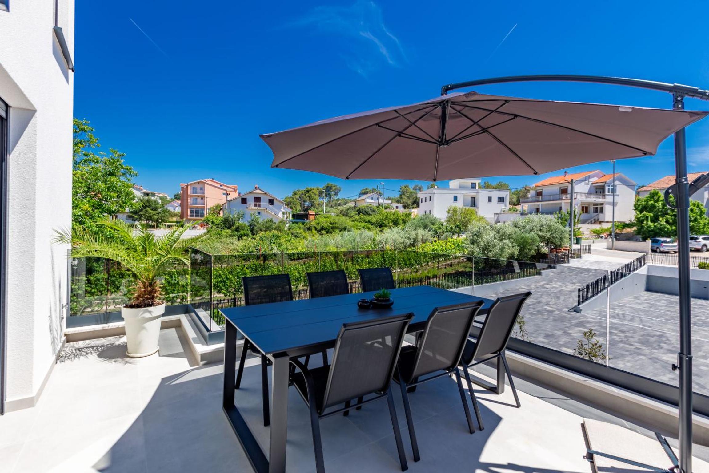 Casa MiA Apartments with parking view 3