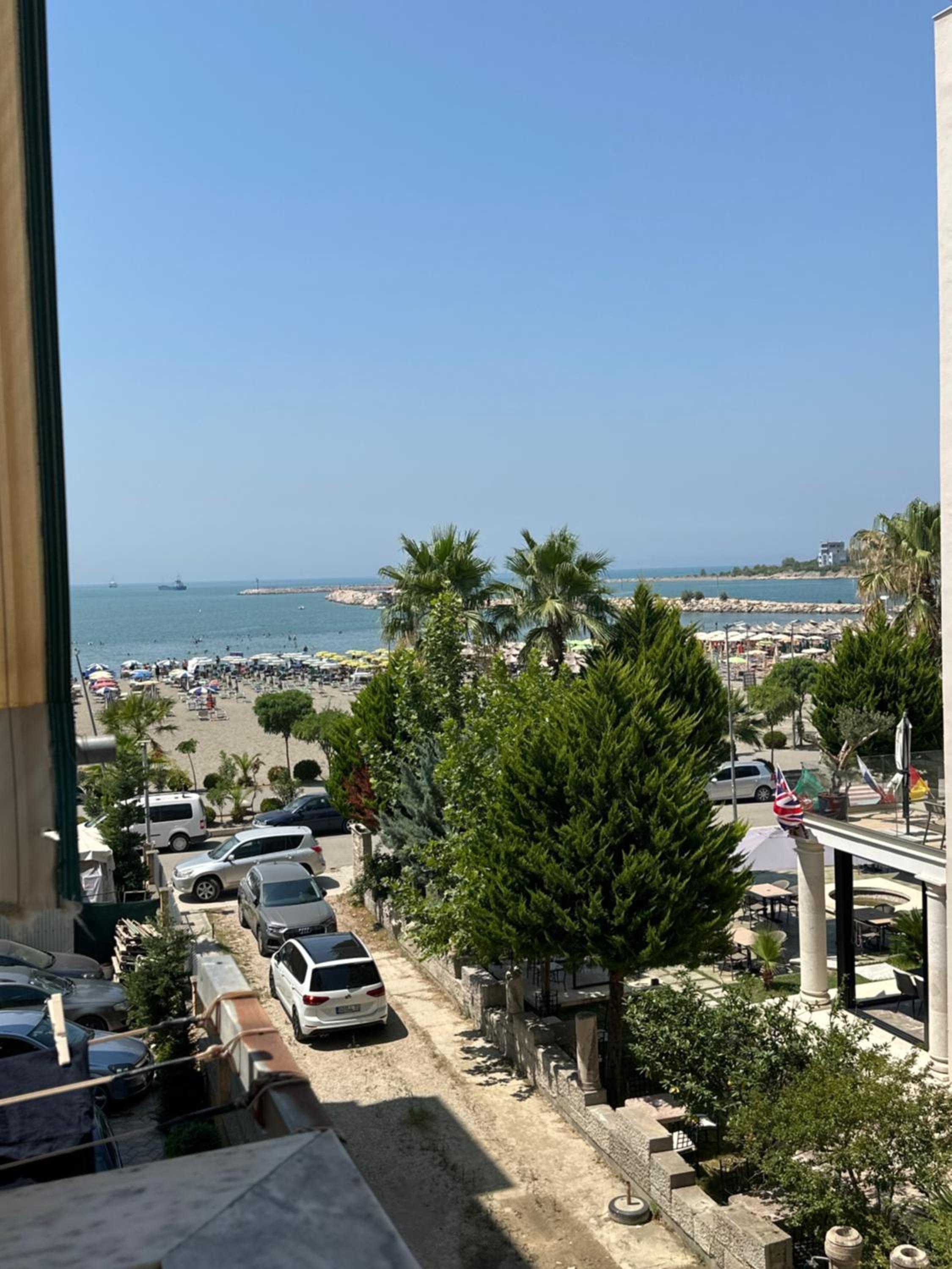 Alb Apartament
