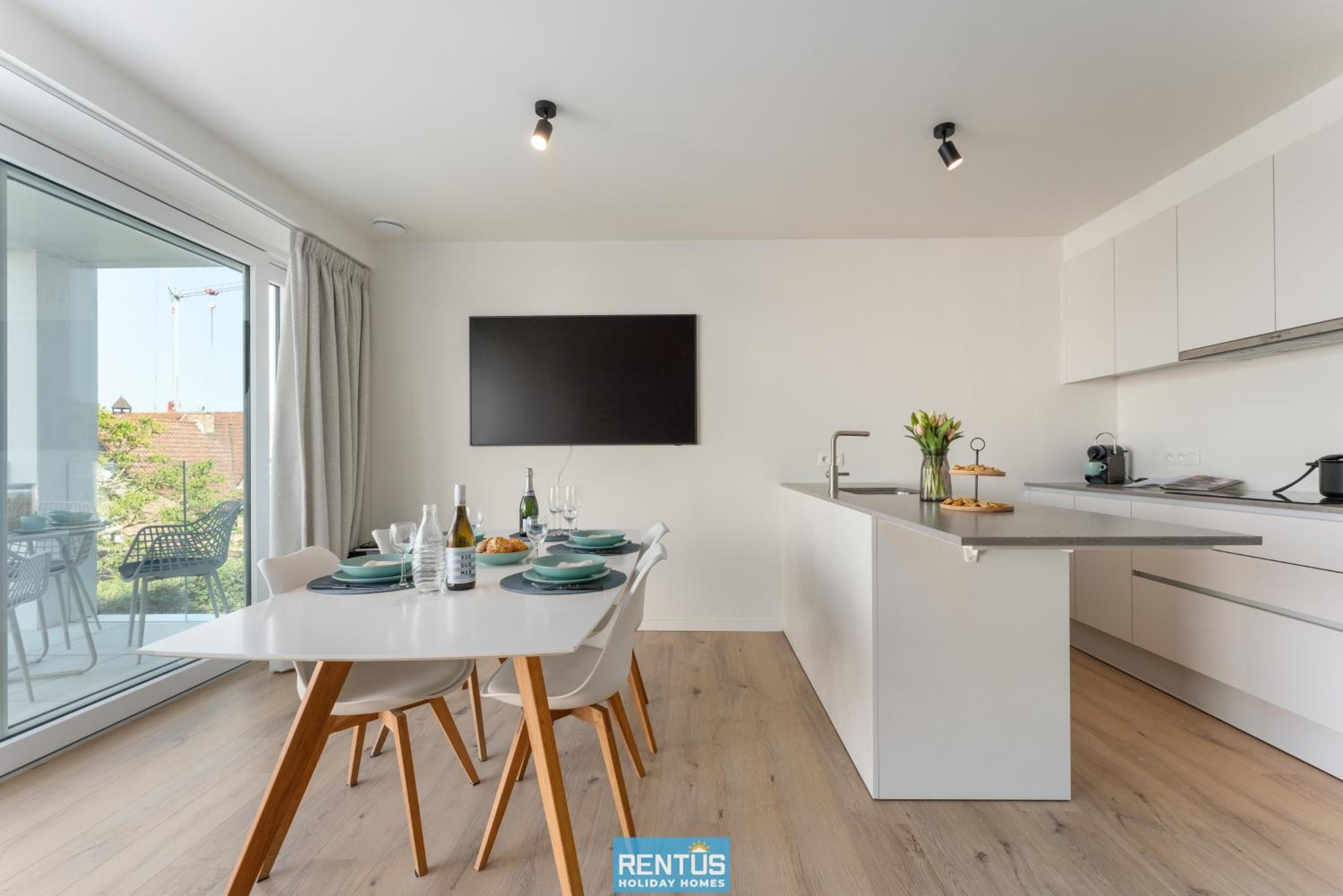 Zwem & Zen - spacious apartment with outdoor pool