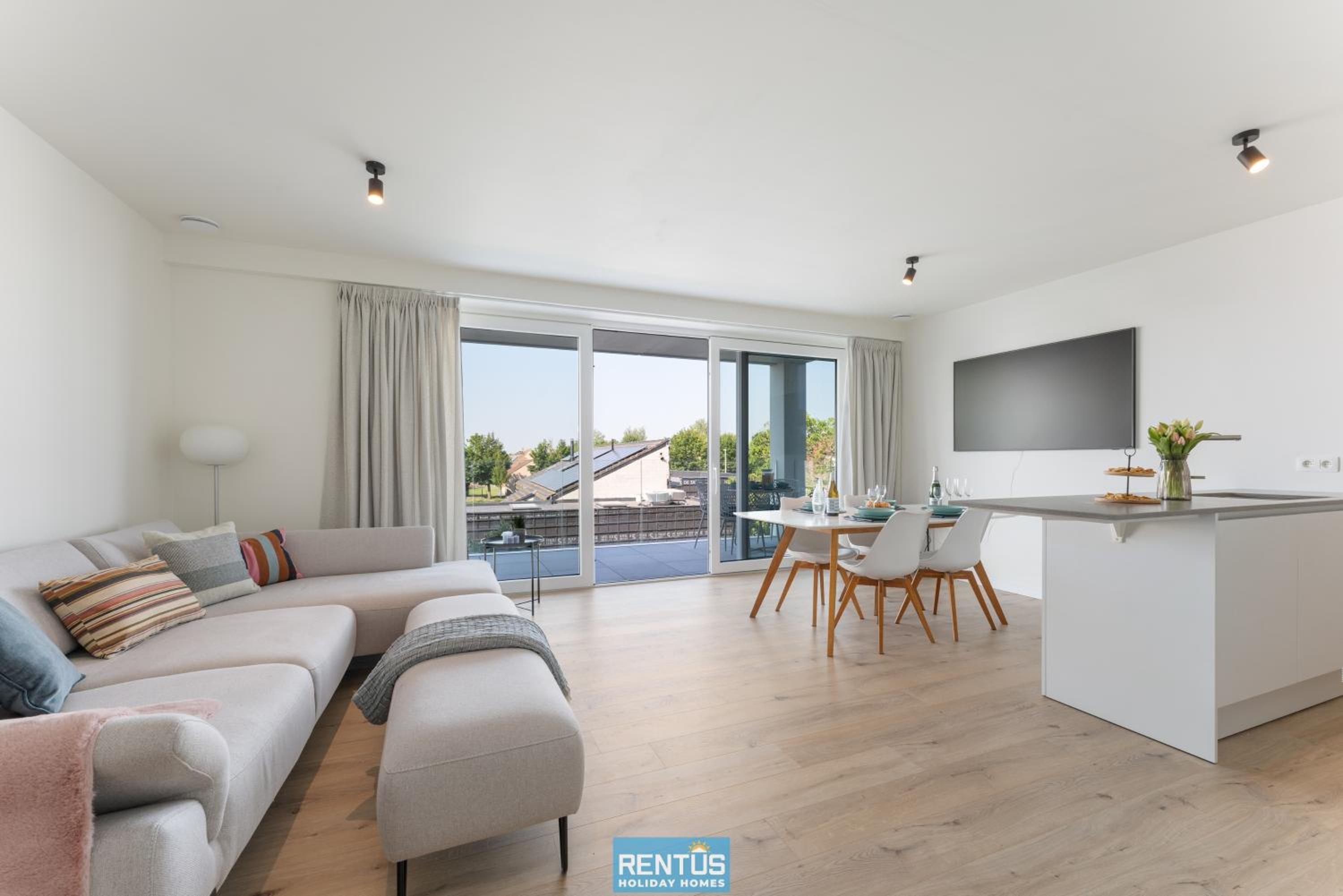 Zwem & Zen - spacious apartment with outdoor pool