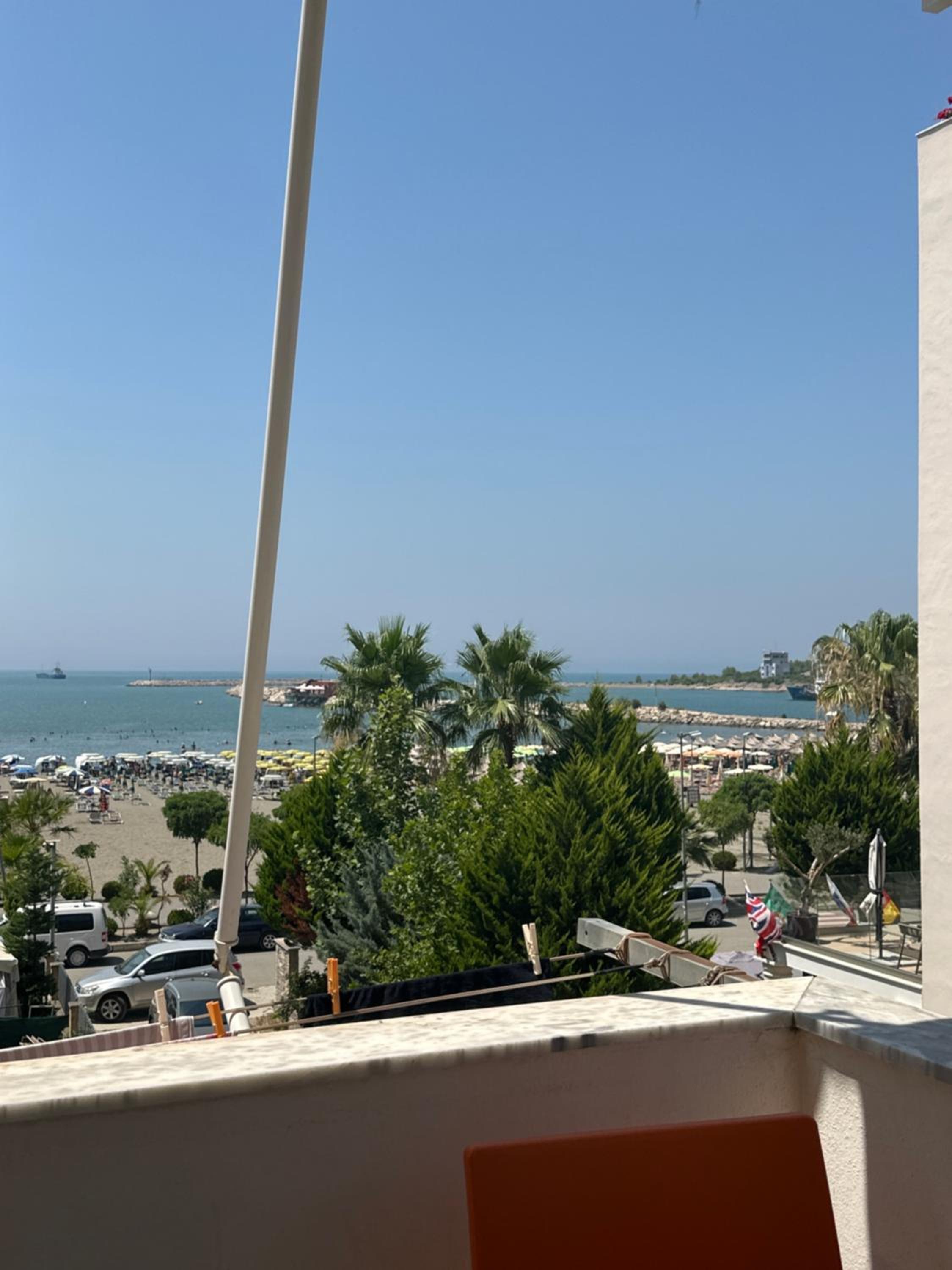 Alb Apartament