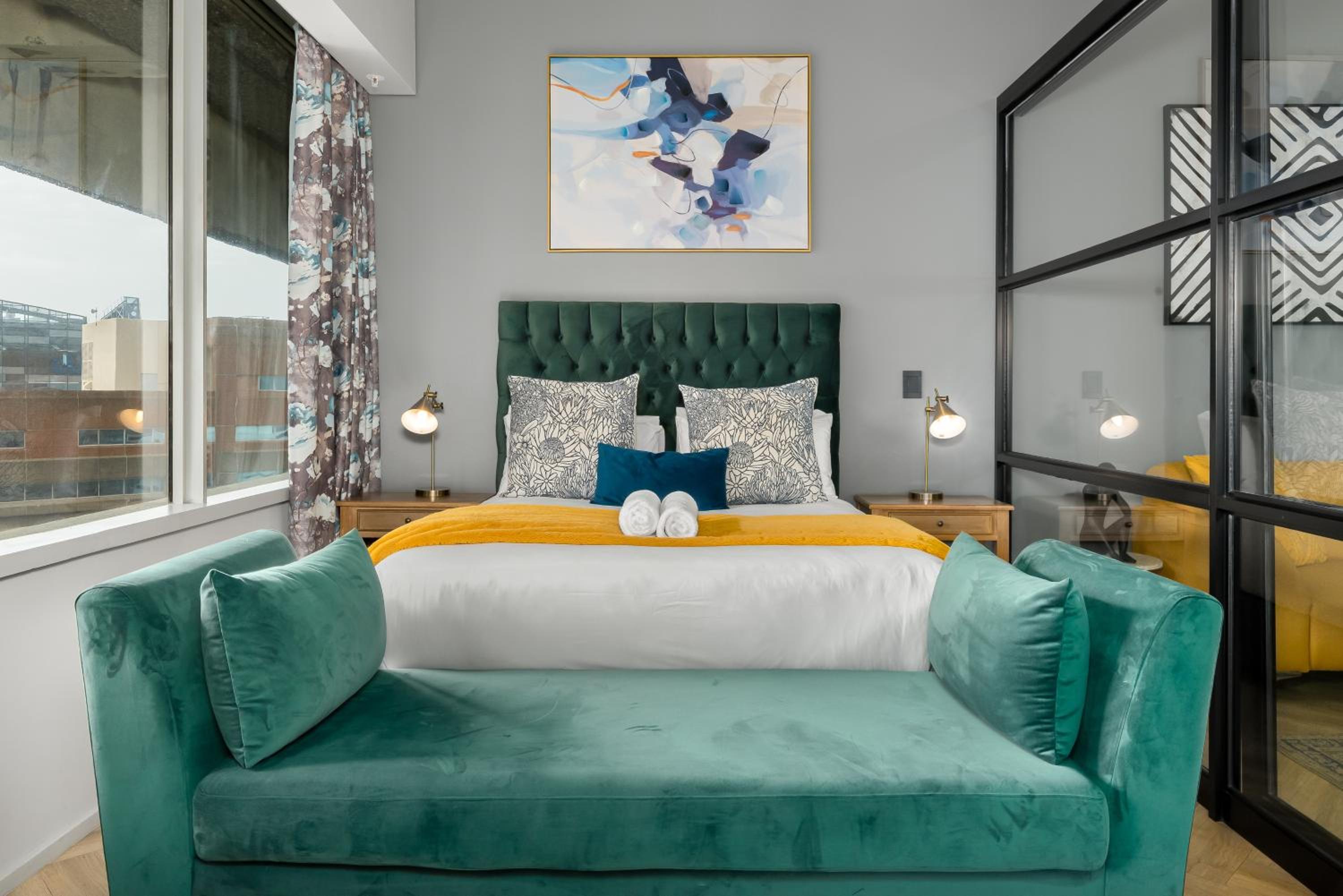 One Thibault Luxury Apartments