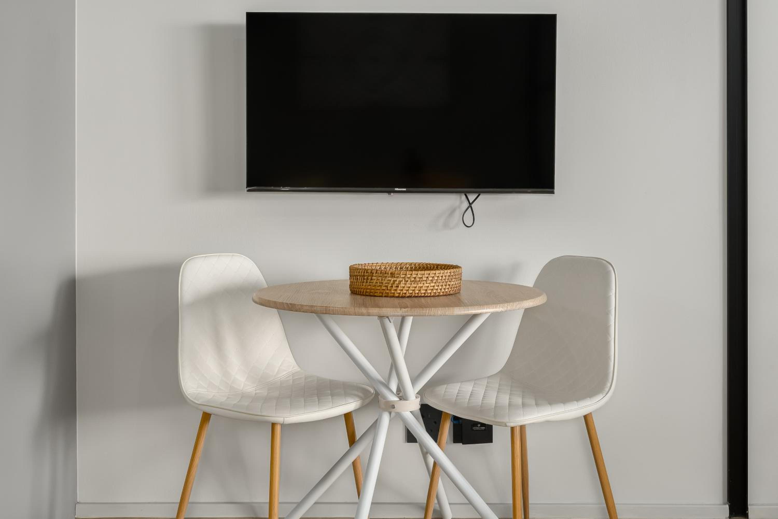 One Thibault Luxury Apartments