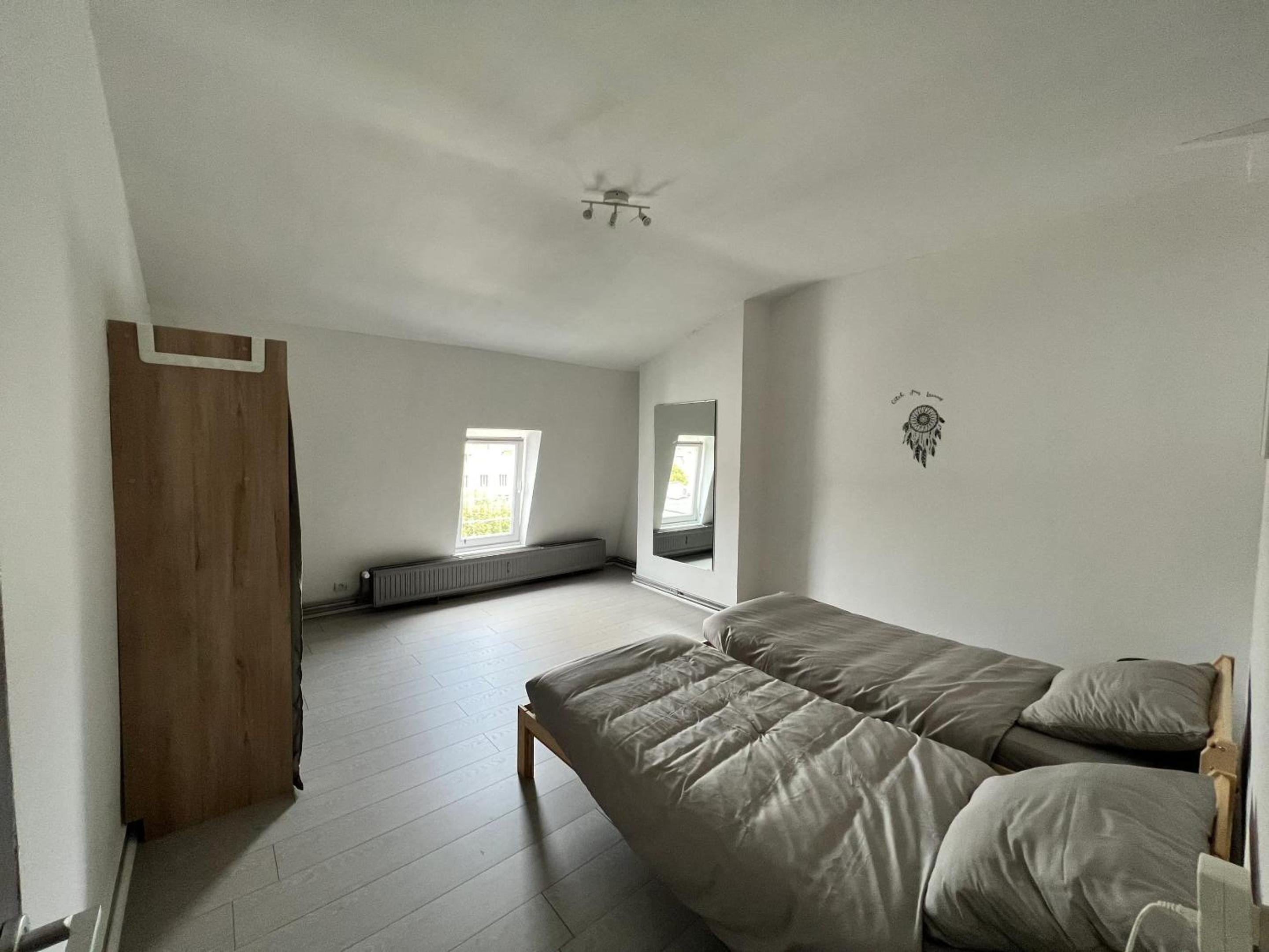 Charming Apartment in Liège City Centre with Parking Included