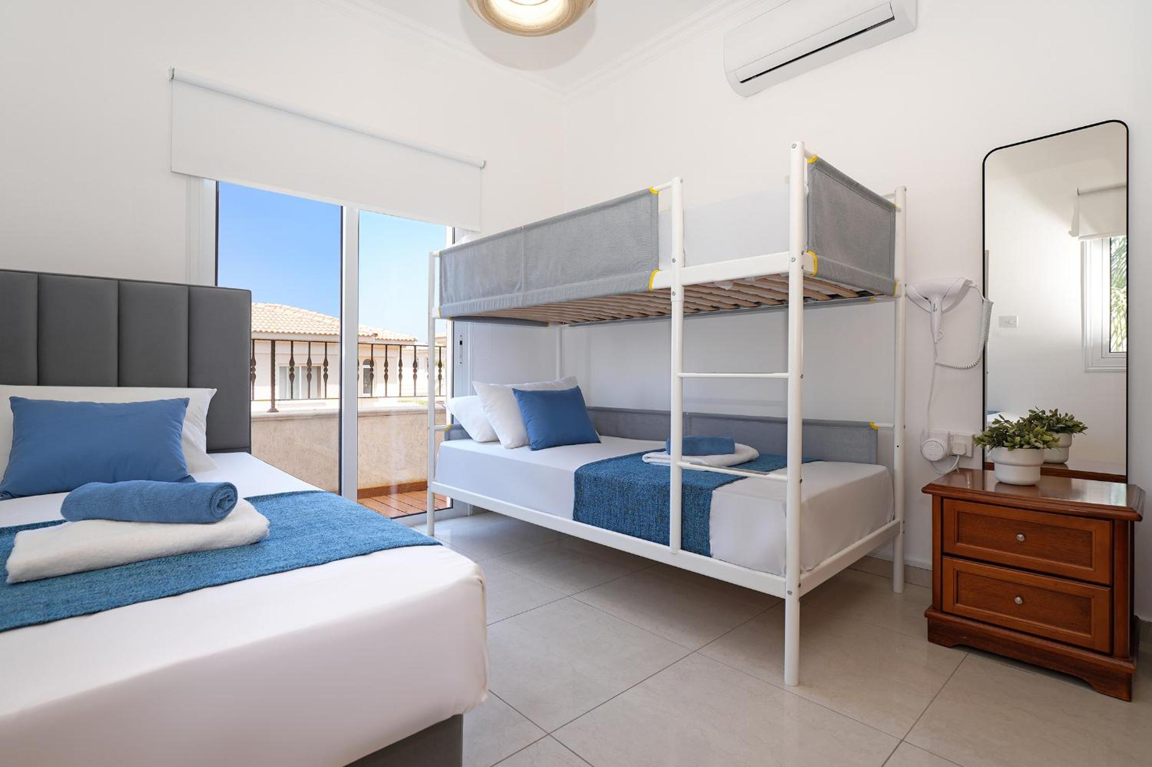 Villa Angelina - 300m from Kapparis beach