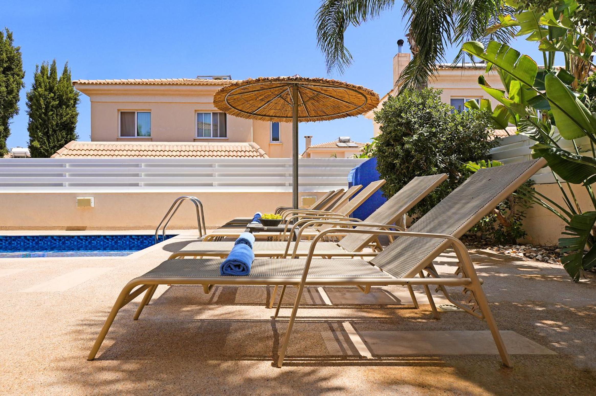 Villa Angelina - 300m from Kapparis beach
