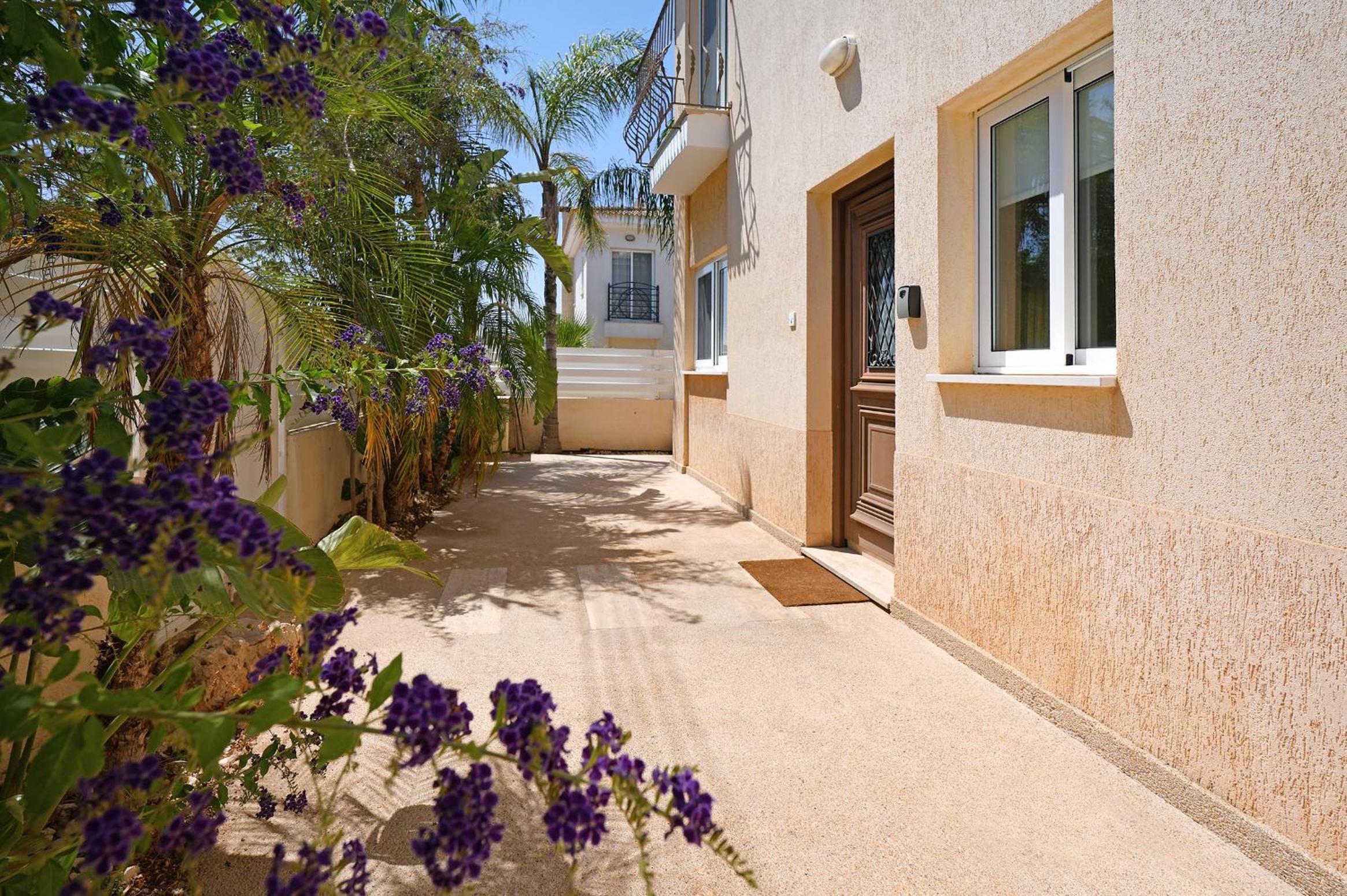 Villa Angelina - 300m from Kapparis beach