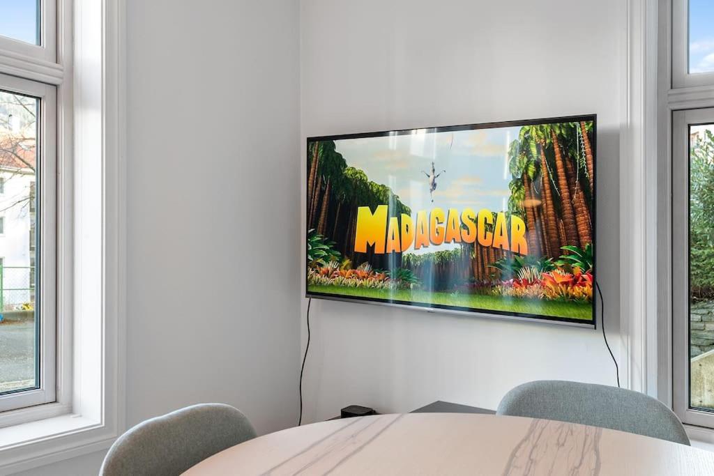 Dinbnb Apartments I The perfect weekend travel apt W bike rental