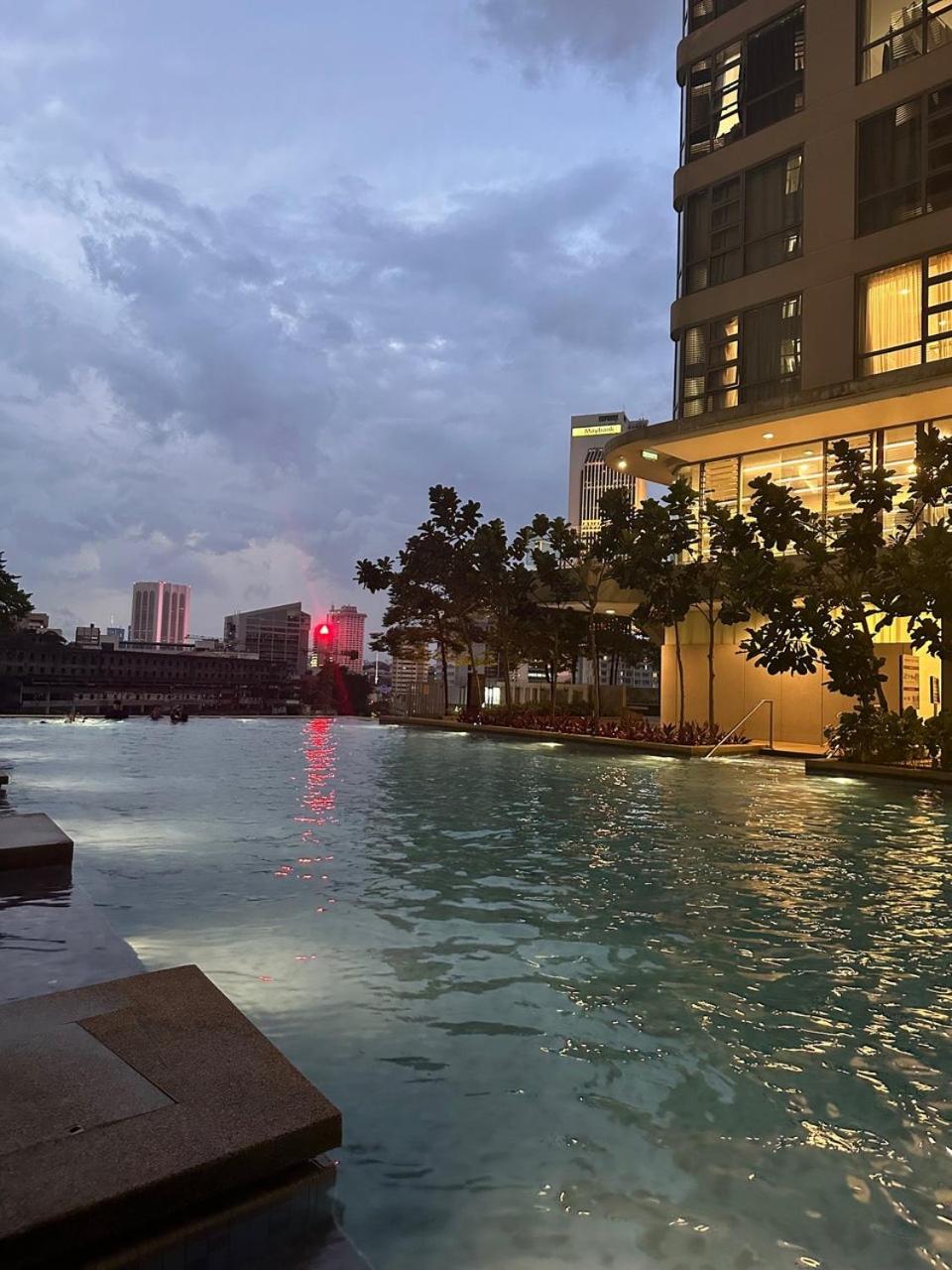 Mid Night Realm Kuala Lumpur