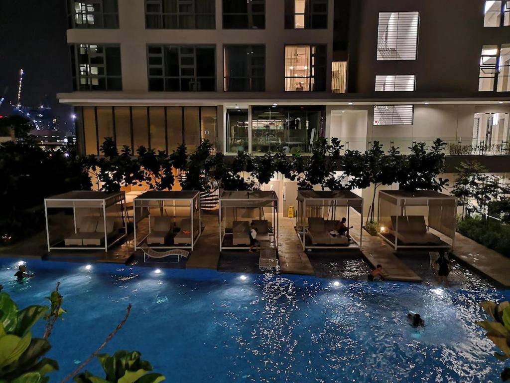 Mid Night Realm Kuala Lumpur