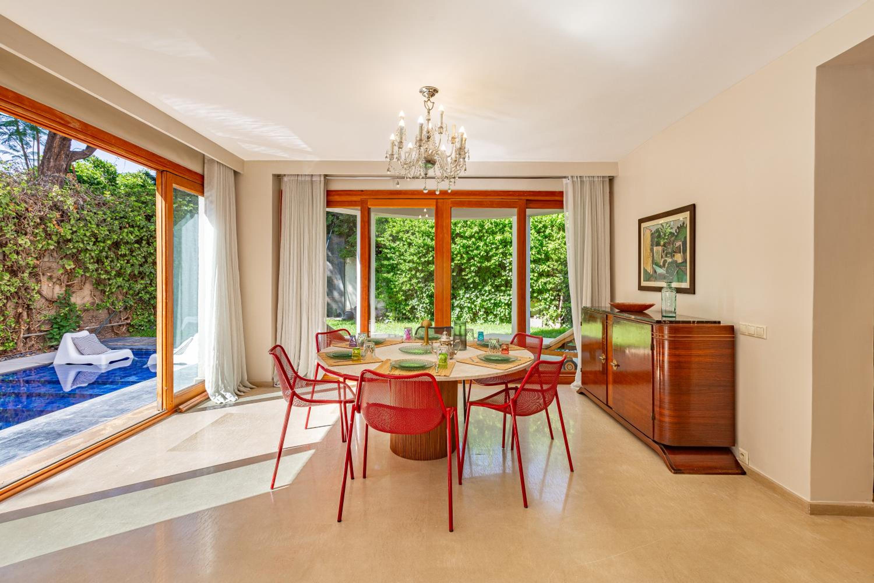 dining