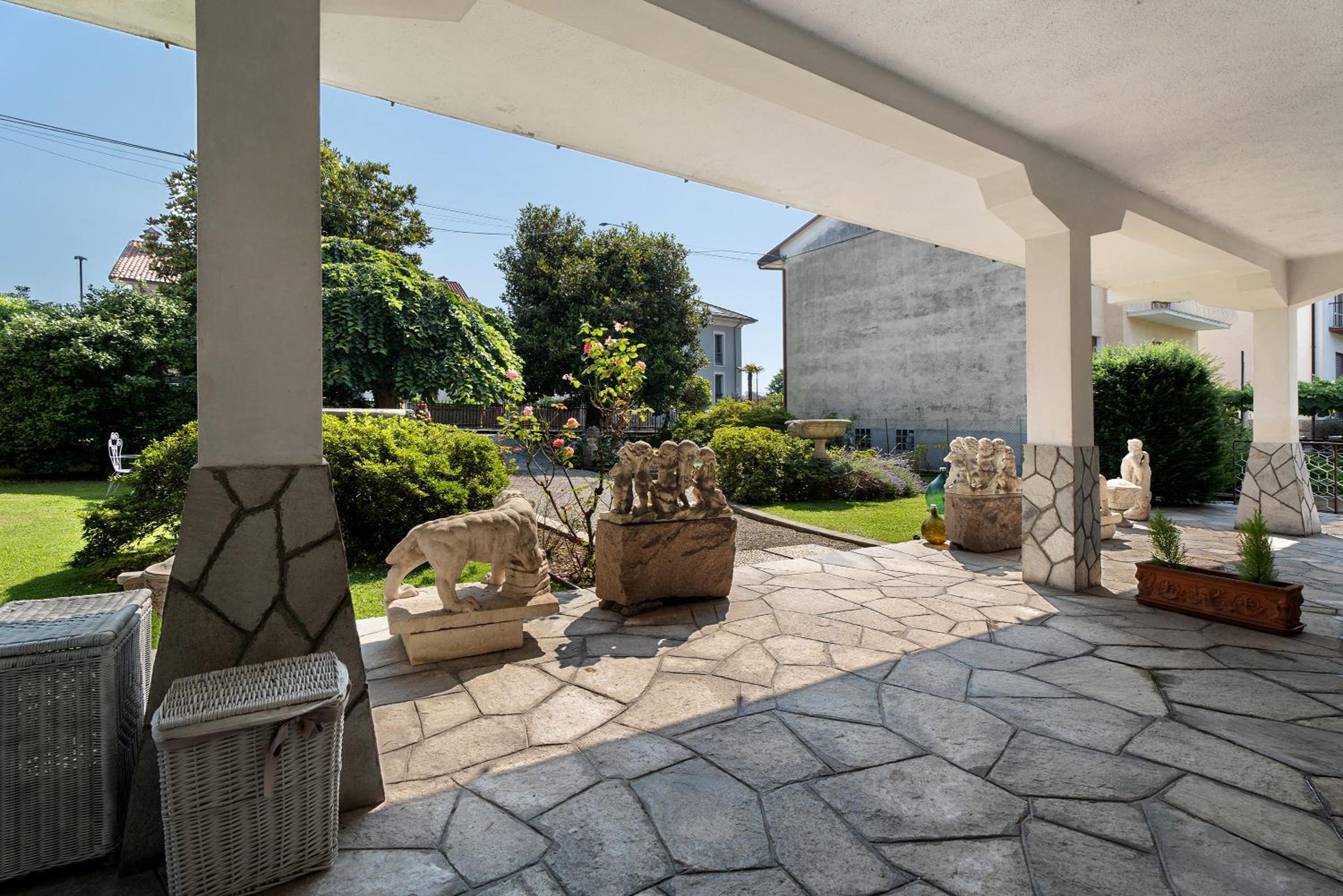 Villa Gabri 2 Arona view 3