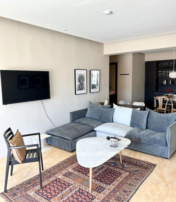 Artistic 2BDR Flat w Terrace & City View In Centre