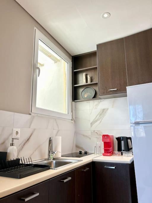 Artistic 2BDR Flat w Terrace & City View In Centre