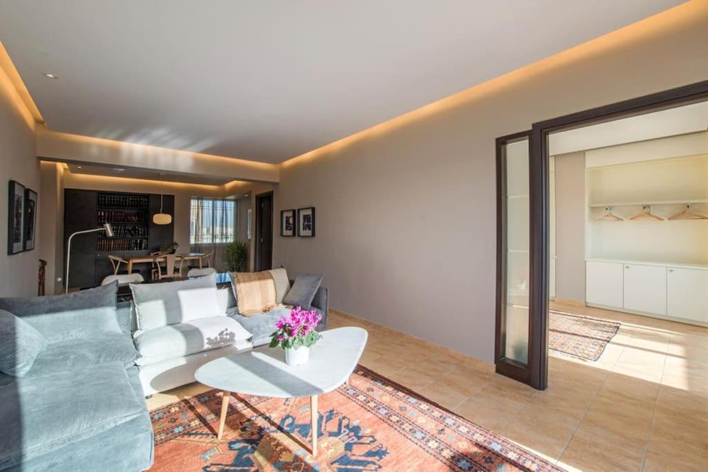 Artistic 2BDR Flat w Terrace & City View In Centre