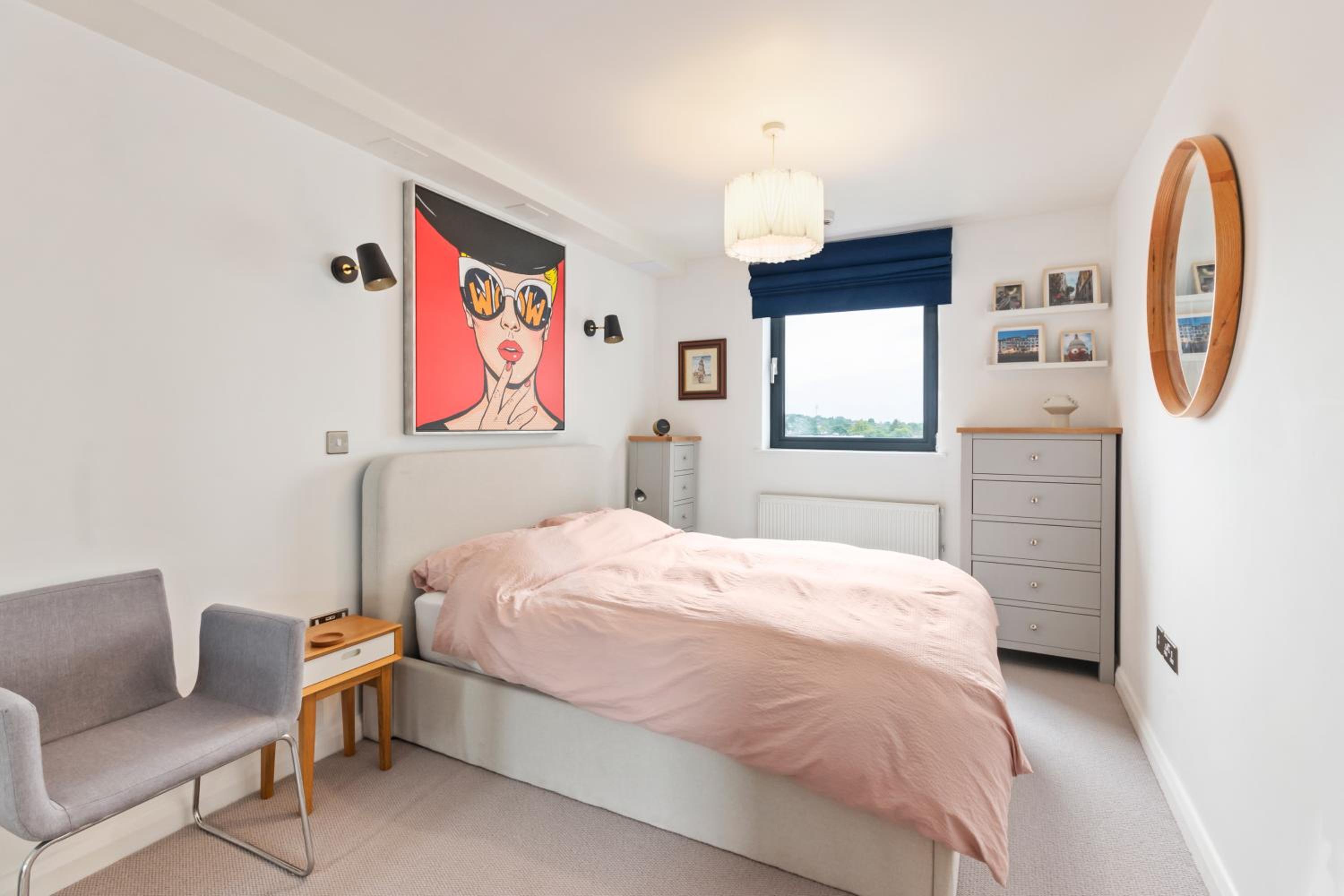 Modern Central 1 bed Wimbledon pad