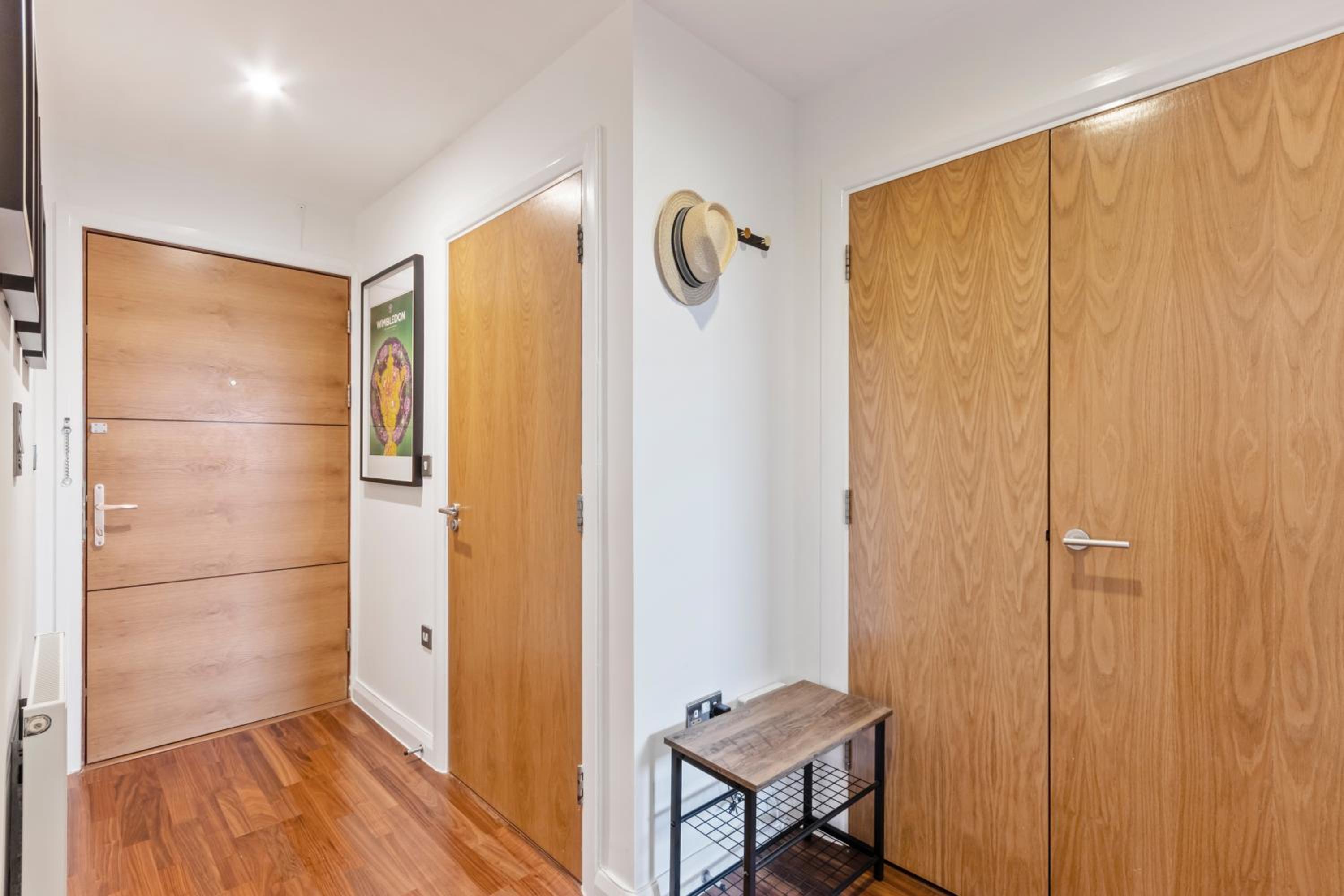Modern Central 1 bed Wimbledon pad