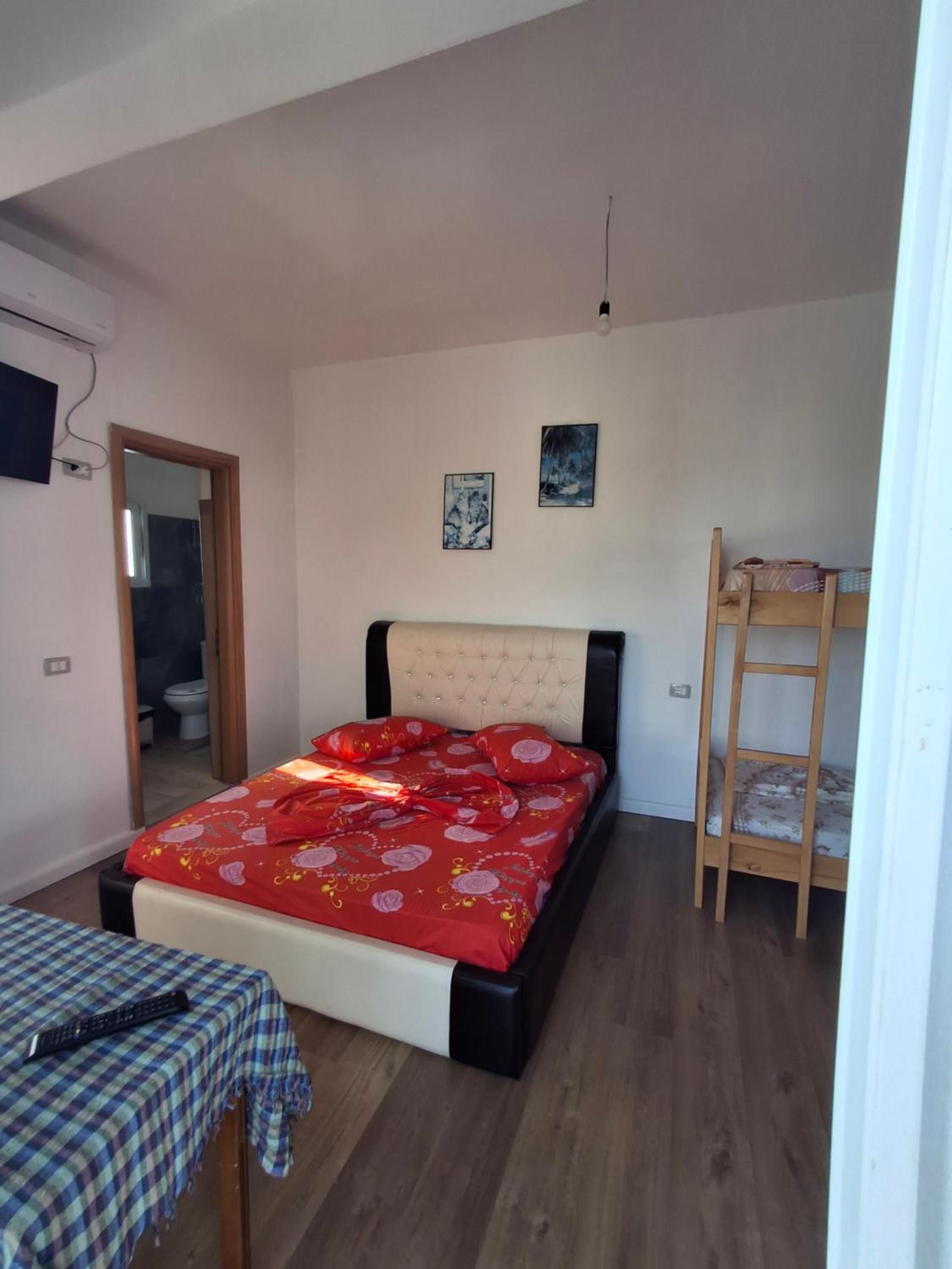 Holiday rooms