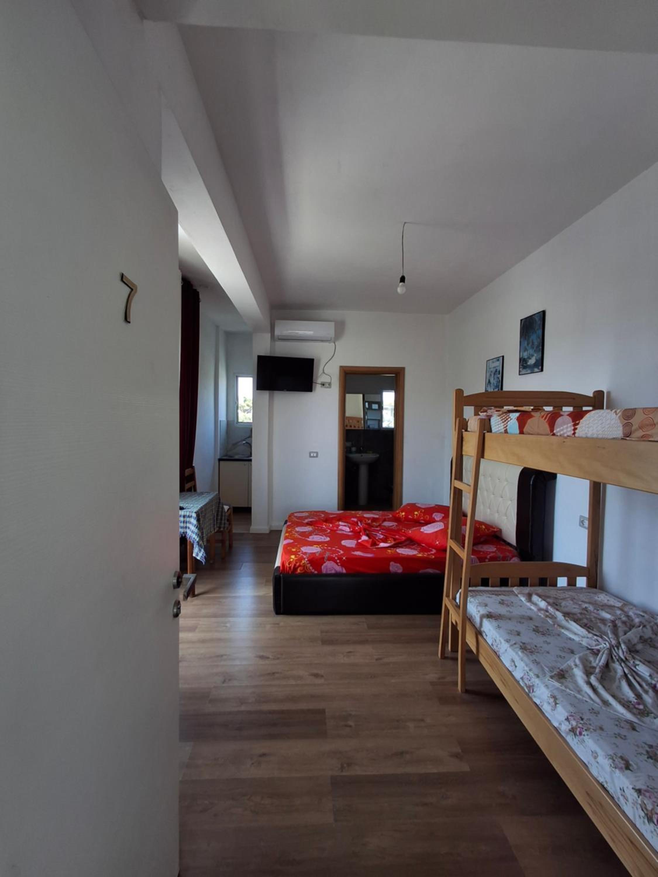 Holiday rooms