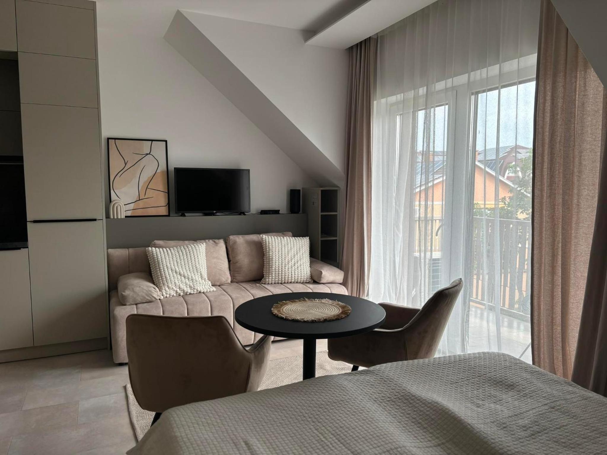 LaMira Apartment