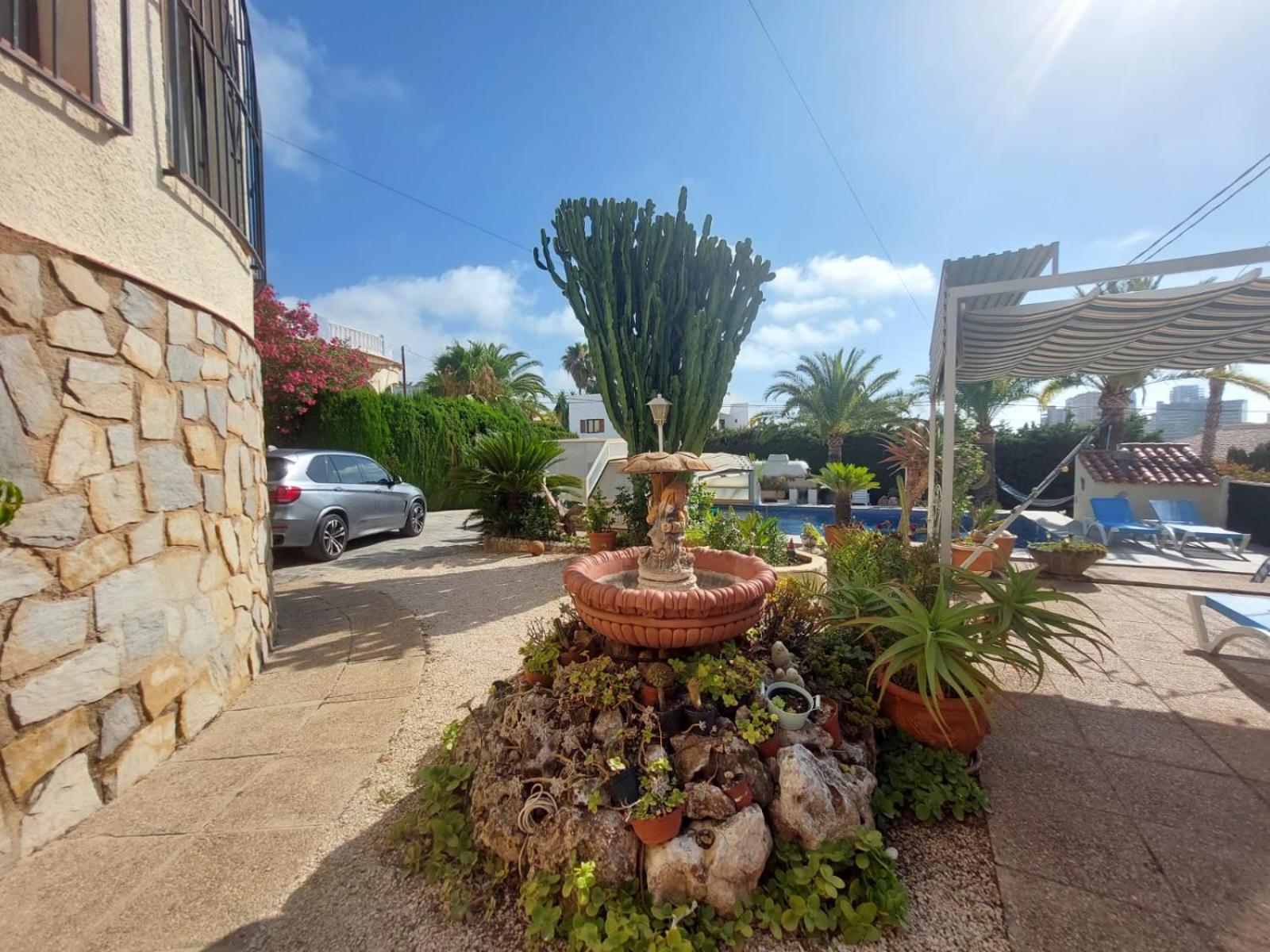 Chalet Los Almendros con piscina privada