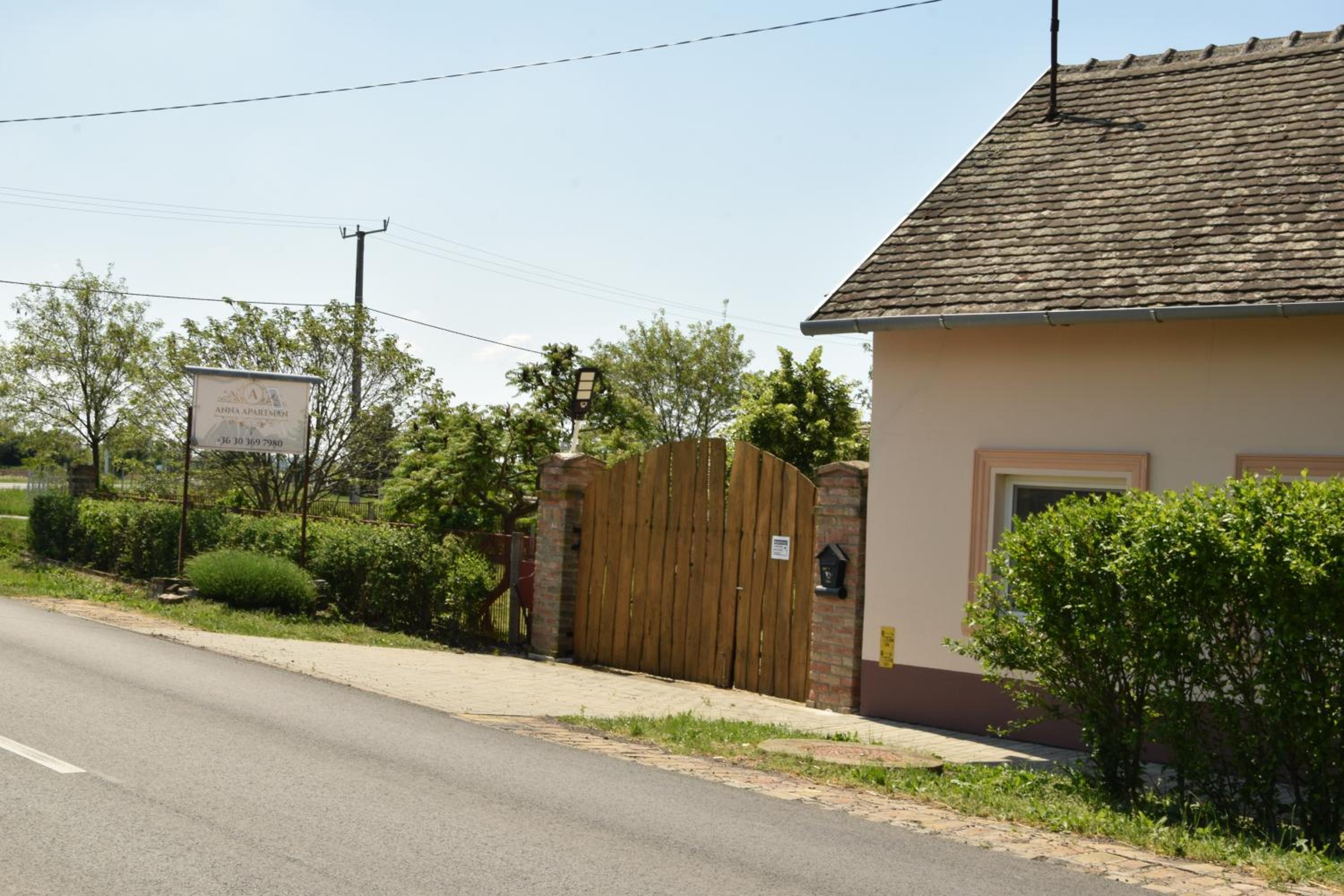 Photo 44