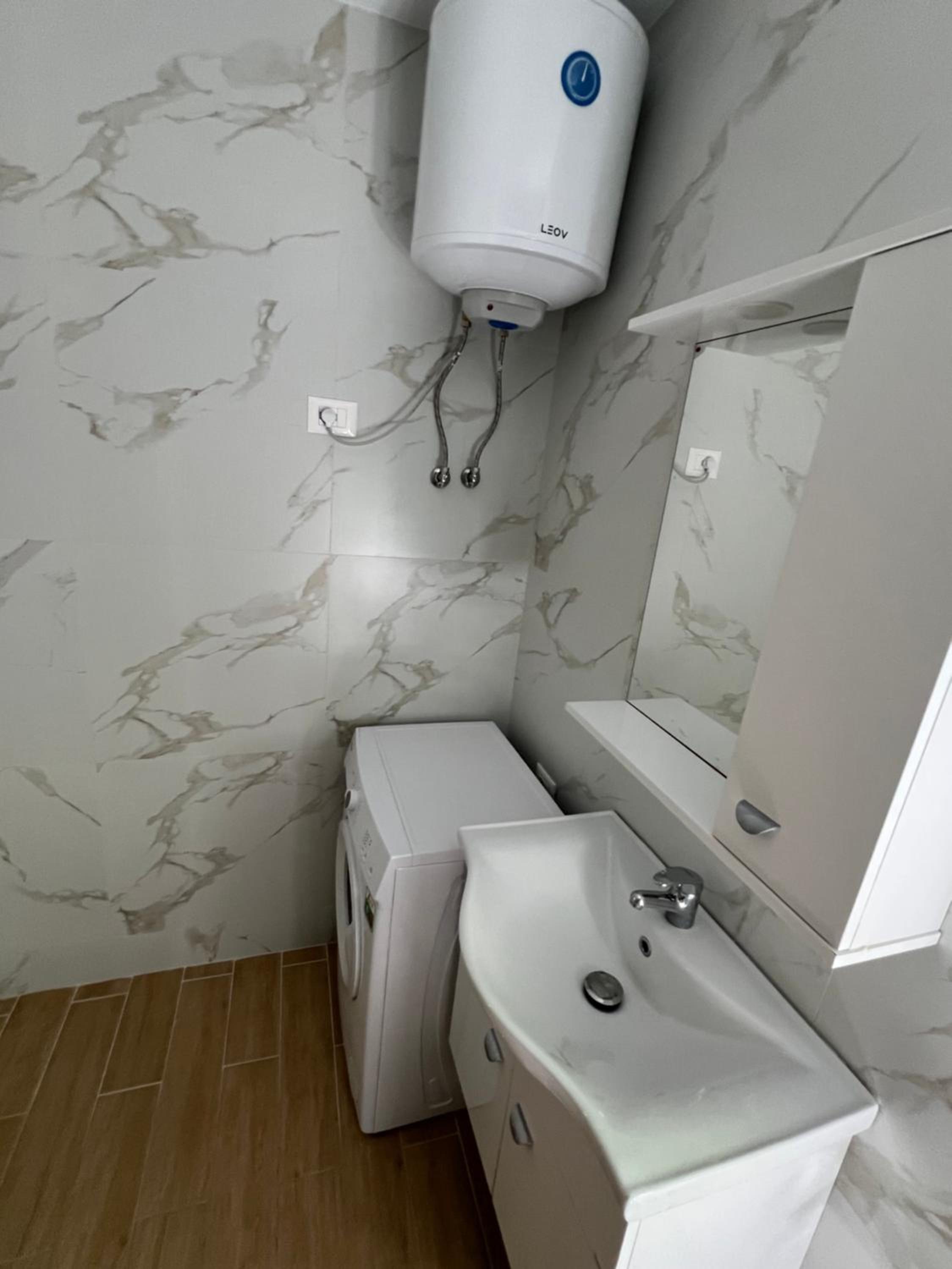 Land Apartment 2