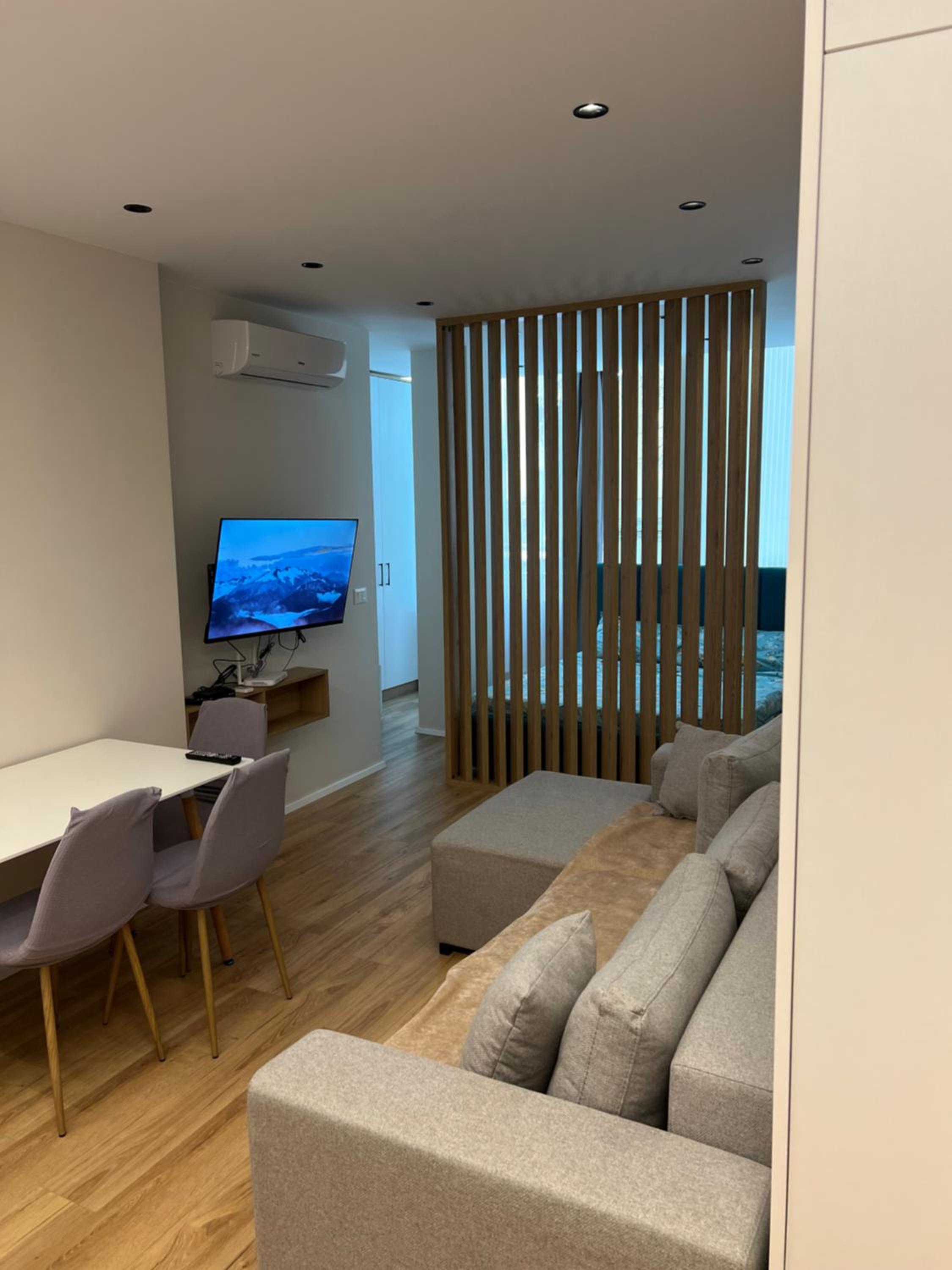 Land Apartment 2