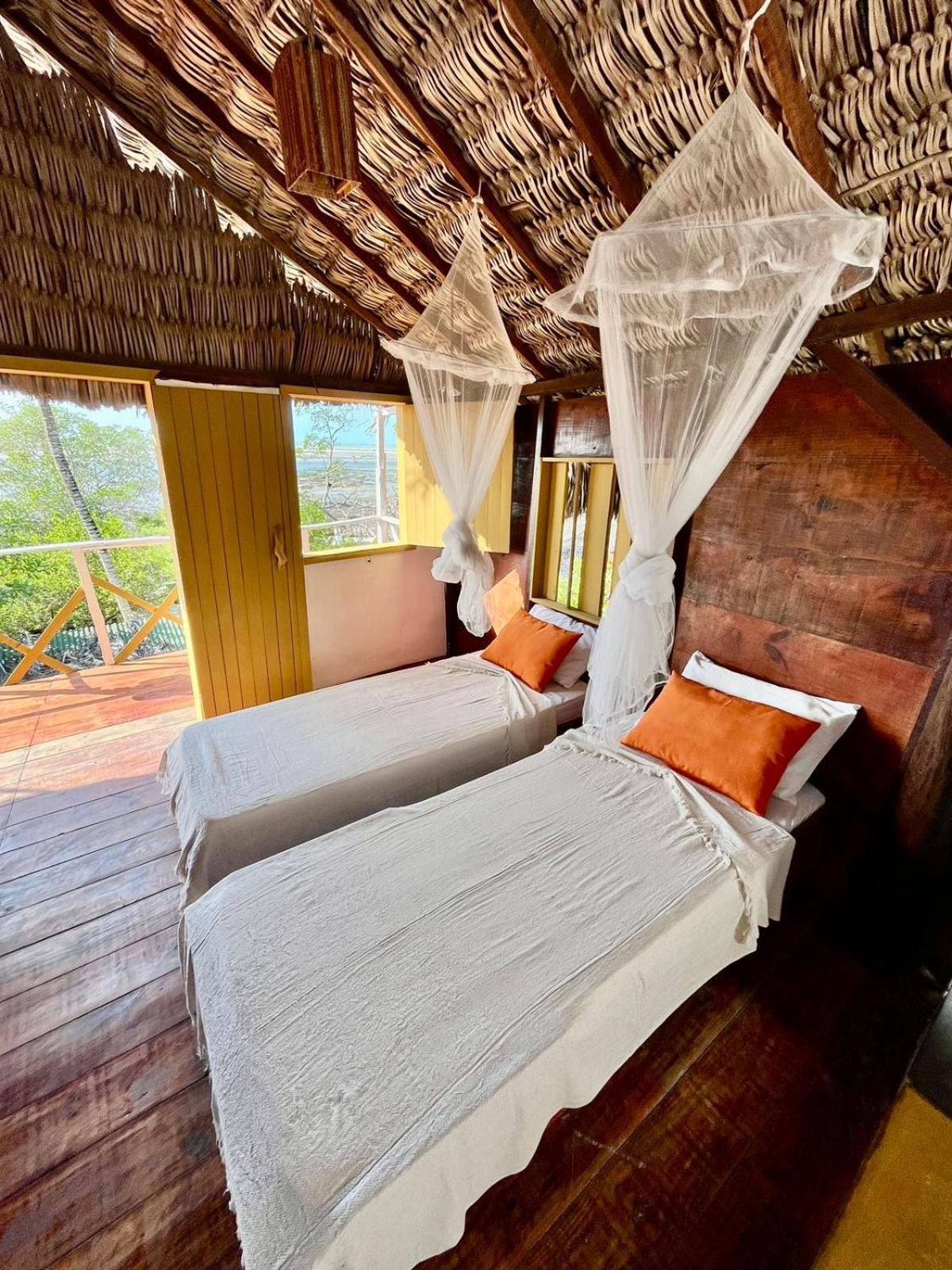 DuMangue Kite House