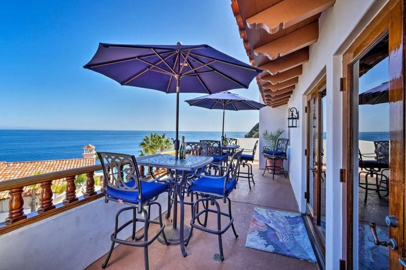 Gorgeous Oceanfront villa with panoramic views