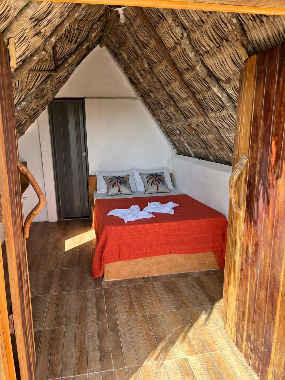 DuMangue Kite House